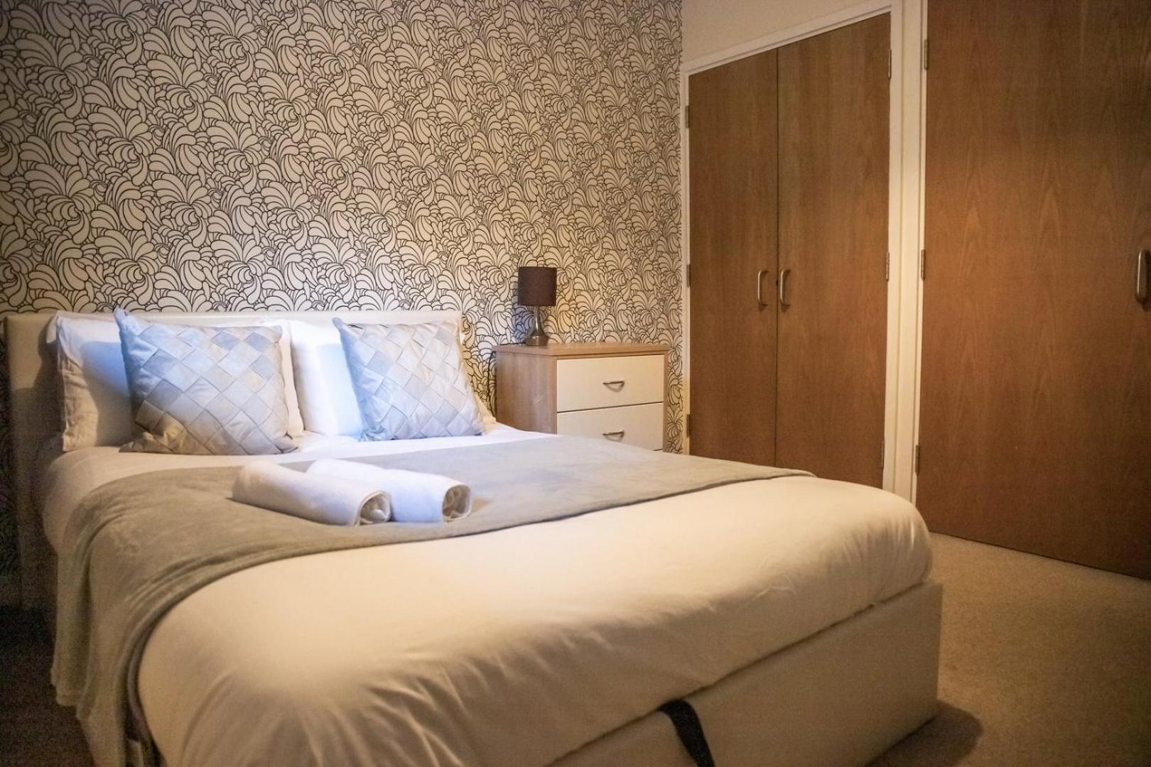 Leeds Vibrant 2 Bedroom Sleeps 4 Apartment Leeds (West Yorkshire)