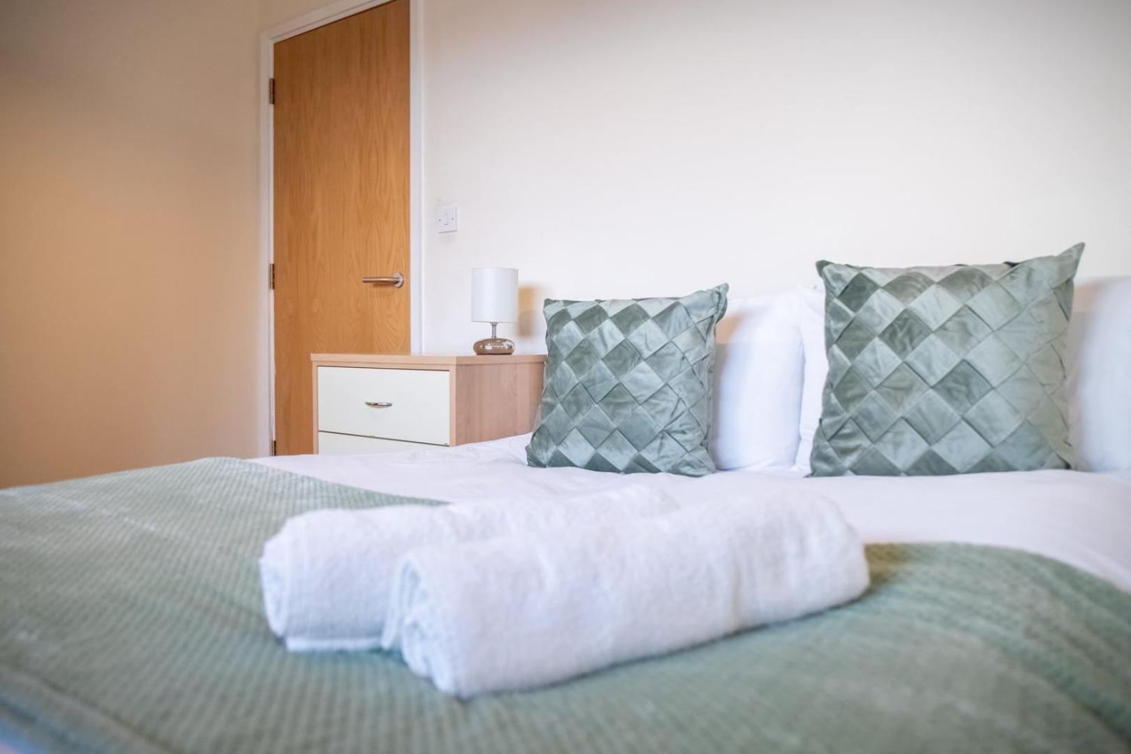 Leeds Vibrant 2 Bedroom Sleeps 4 Leeds (West Yorkshire)