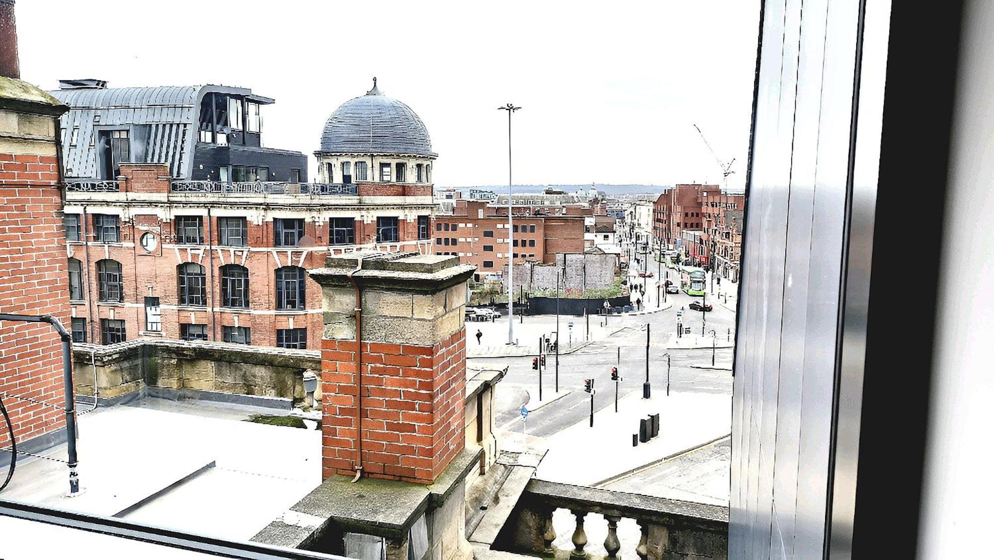 Apartment Mpl Luxury City - Free Netflix & Prime - First Direct Arena- Trinity Shopping - Sleeps 3-4