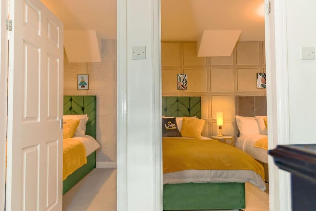 A Cosy, Elegant 3 Bed Apartment