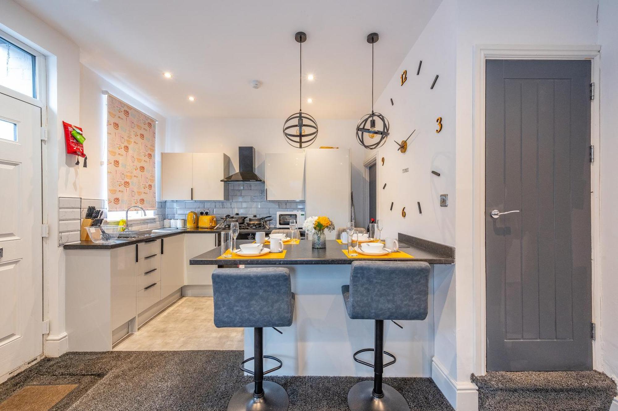 *rb10w* For Your Relaxed & Cosy + Free Parking + Free Fast Wifi * Homestay Leeds (West Yorkshire)