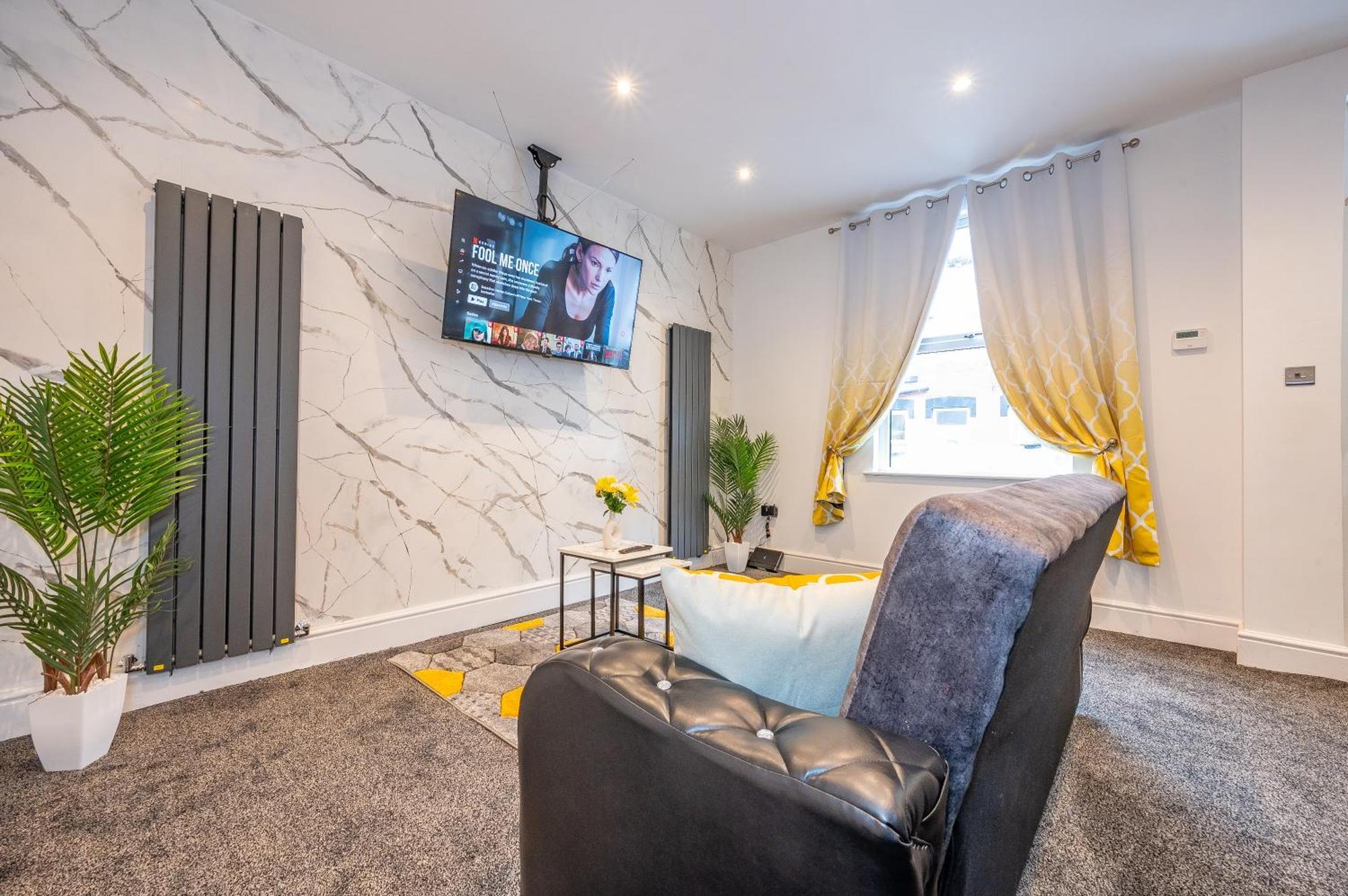 *rb10w* For Your Relaxed & Cosy + Free Parking + Free Fast Wifi * Homestay *