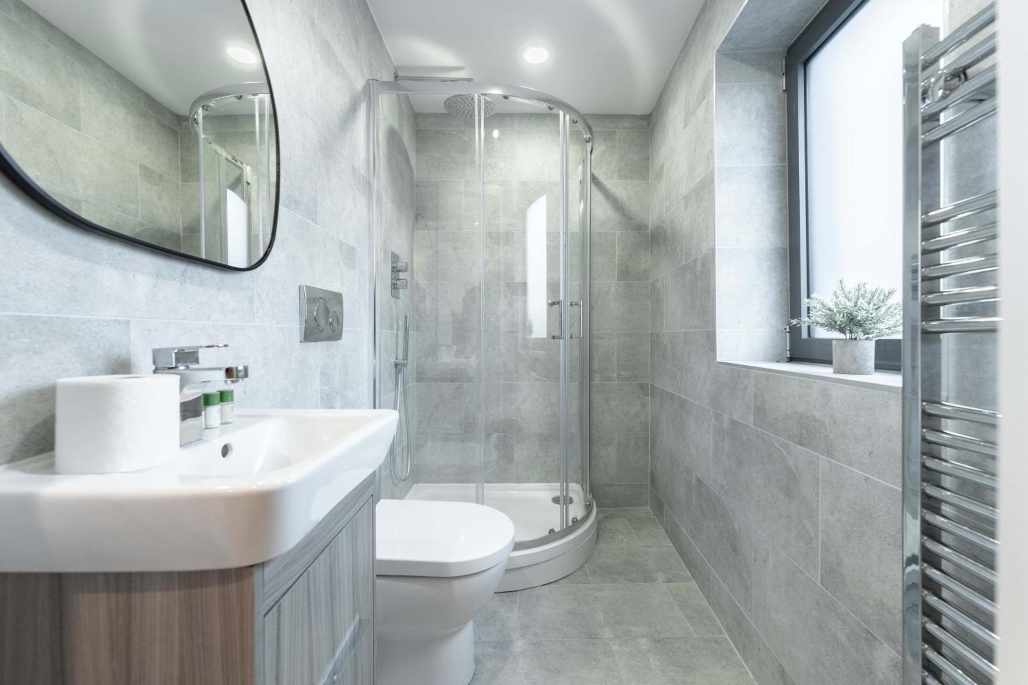 Luxury 3-bed, 3-bath Penthouse - Leeds Centre - Underground Parking Leeds (West Yorkshire)