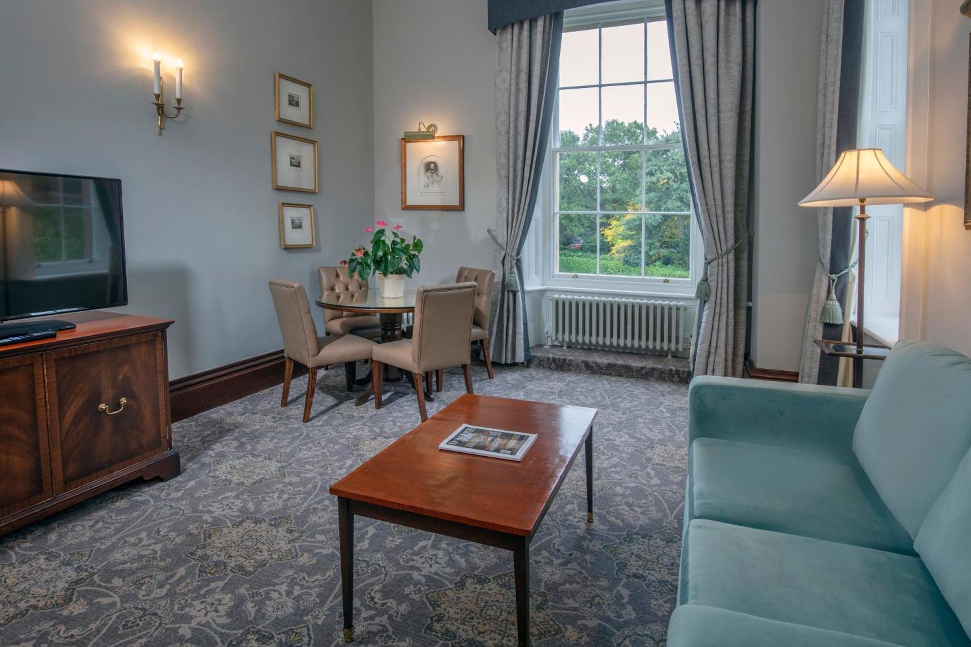 Oulton Hall Hotel, & Golf Leeds (West Yorkshire)