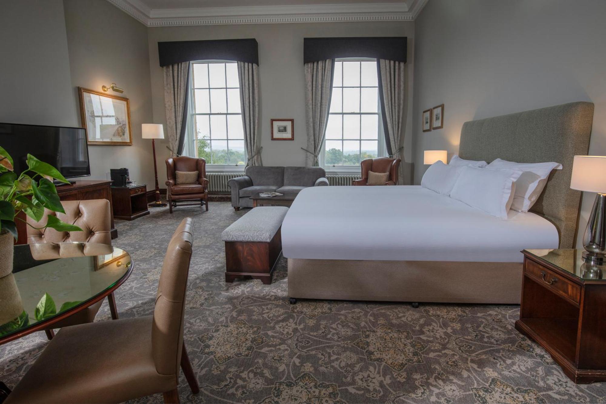 Oulton Hall Hotel, & Golf 4* Leeds (West Yorkshire)