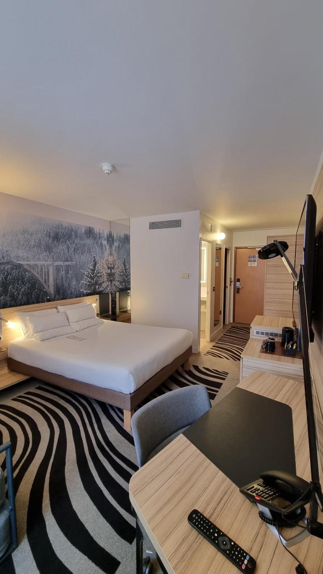 Novotel Leeds Centre Hotel 4*