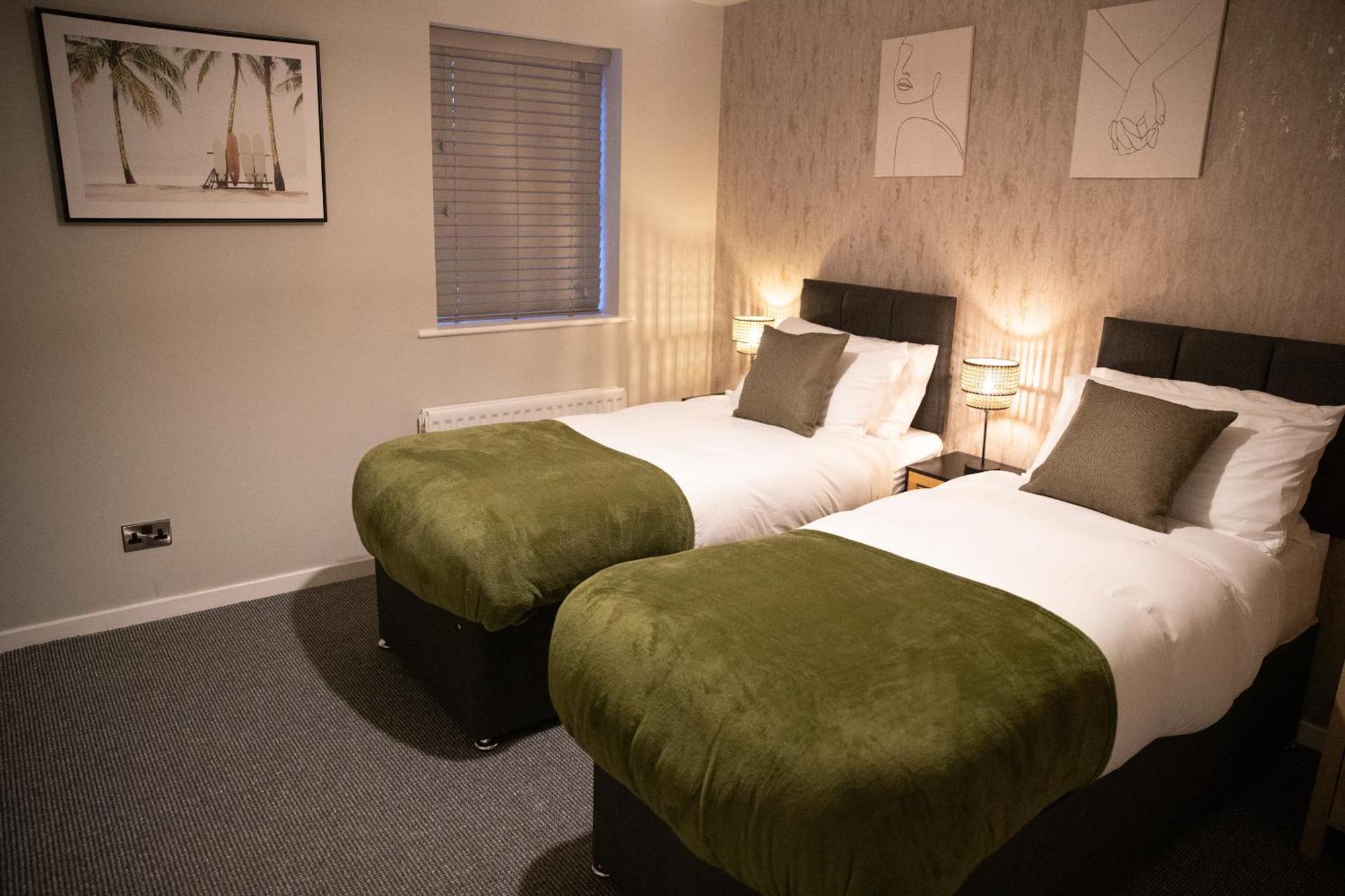 2 Bedroom With Free Parking Close To Leeds Centre Holiday home *