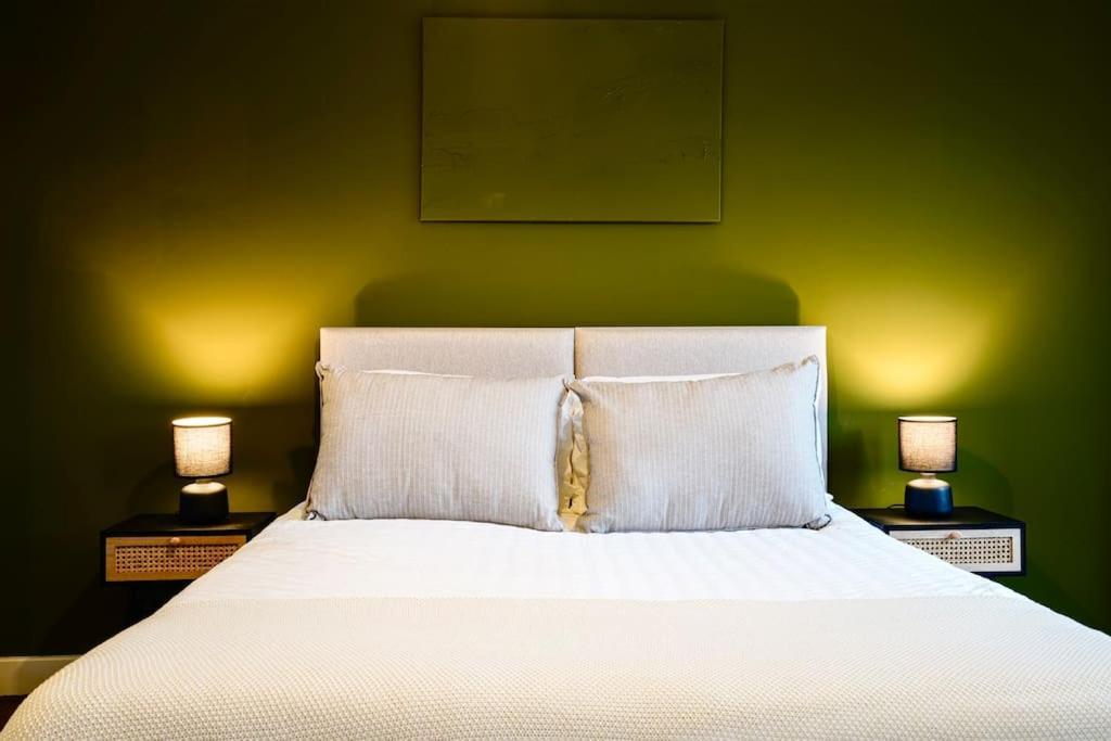 Modern Townhouse Location Free Parking * Leeds (West Yorkshire)