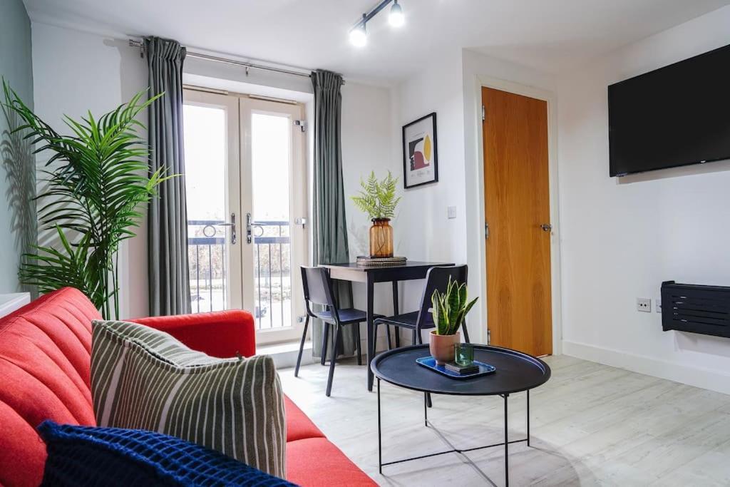 Modern Townhouse Location Free Parking *