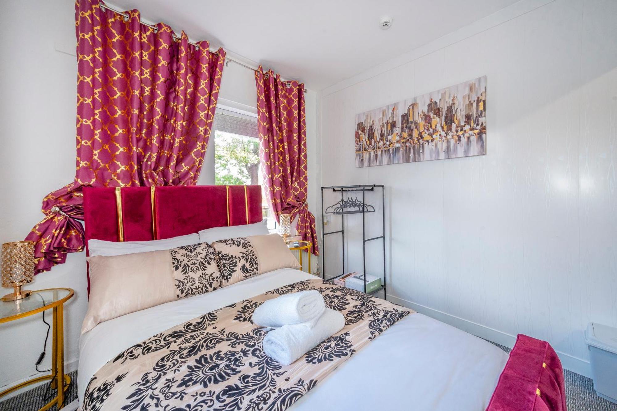 *ra9gh* For Your Relaxed & Cosy + Free Parking + Free Fast Wifi * *