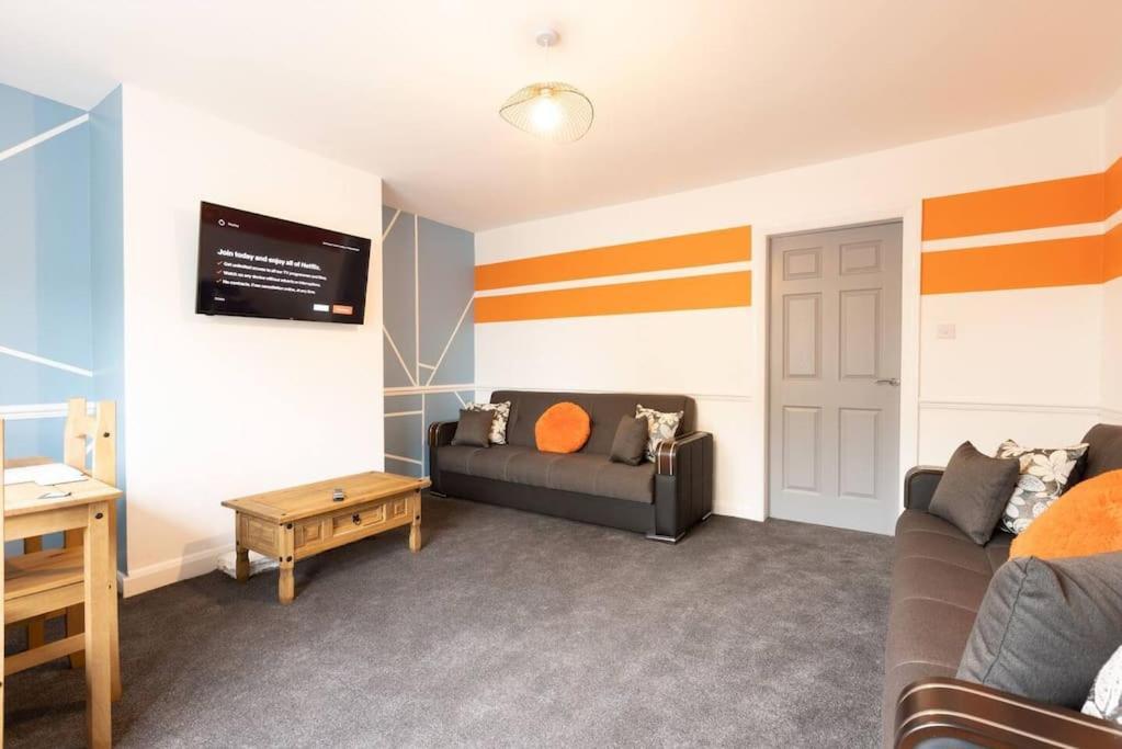 Origin - Close 2 City-centre, Shops, Netflix Apartment