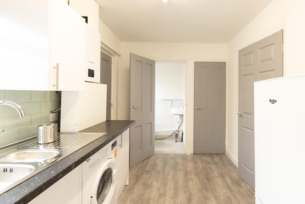 Origin - Close 2 City-centre, Shops, Netflix * Leeds (West Yorkshire)