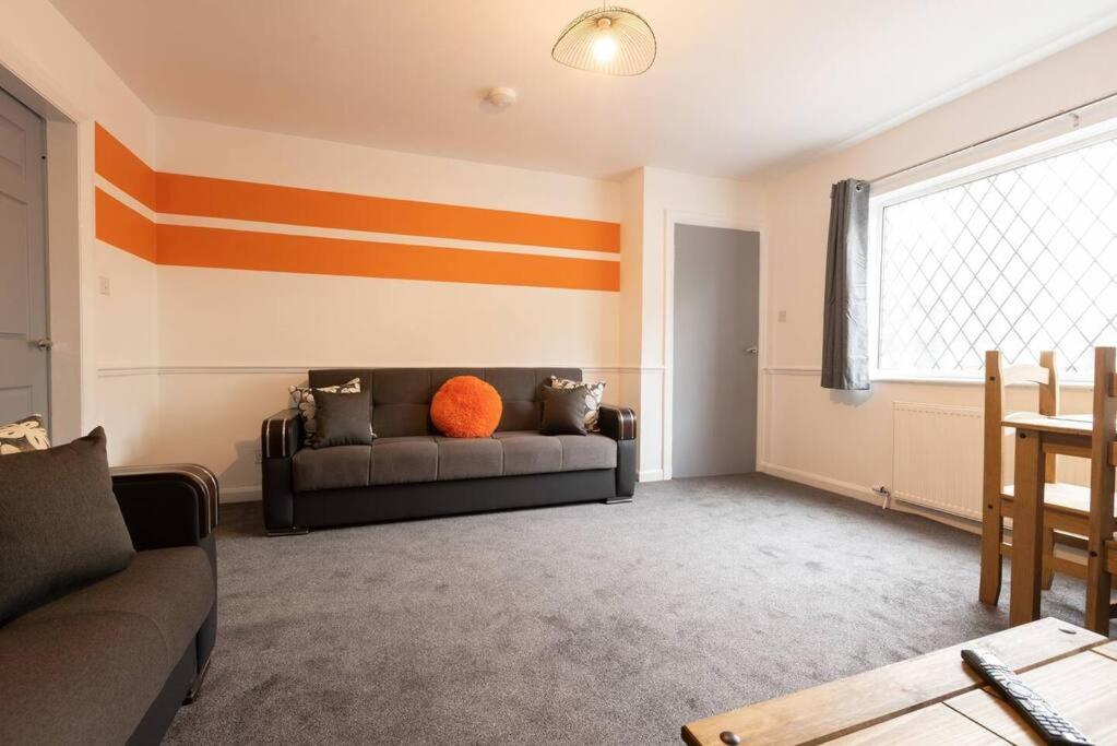 Origin - Close 2 City-centre, Shops, Netflix *