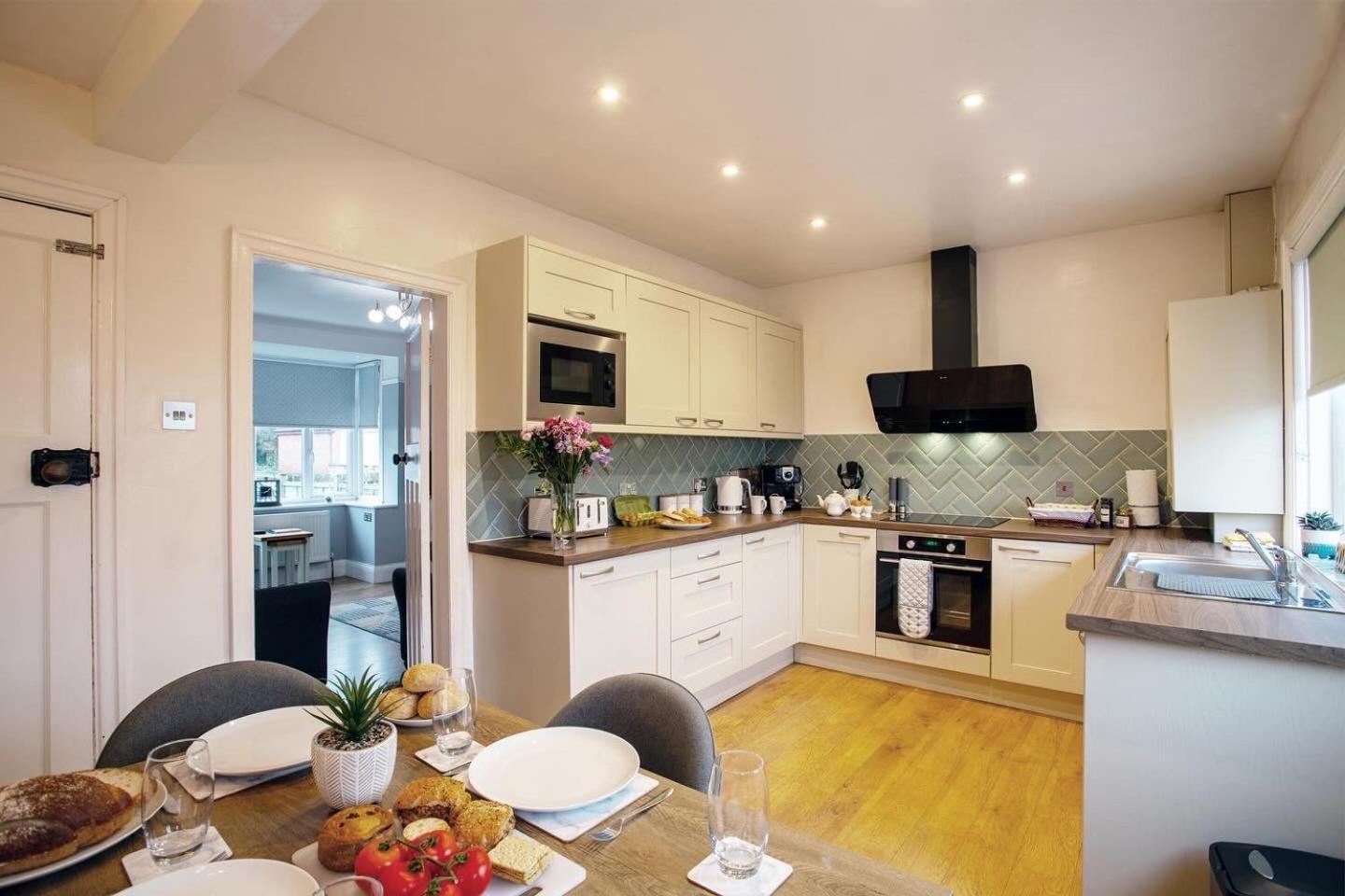 Stylish And Cosy In The Heart Of Yorkshire Holiday home Leeds (West Yorkshire)