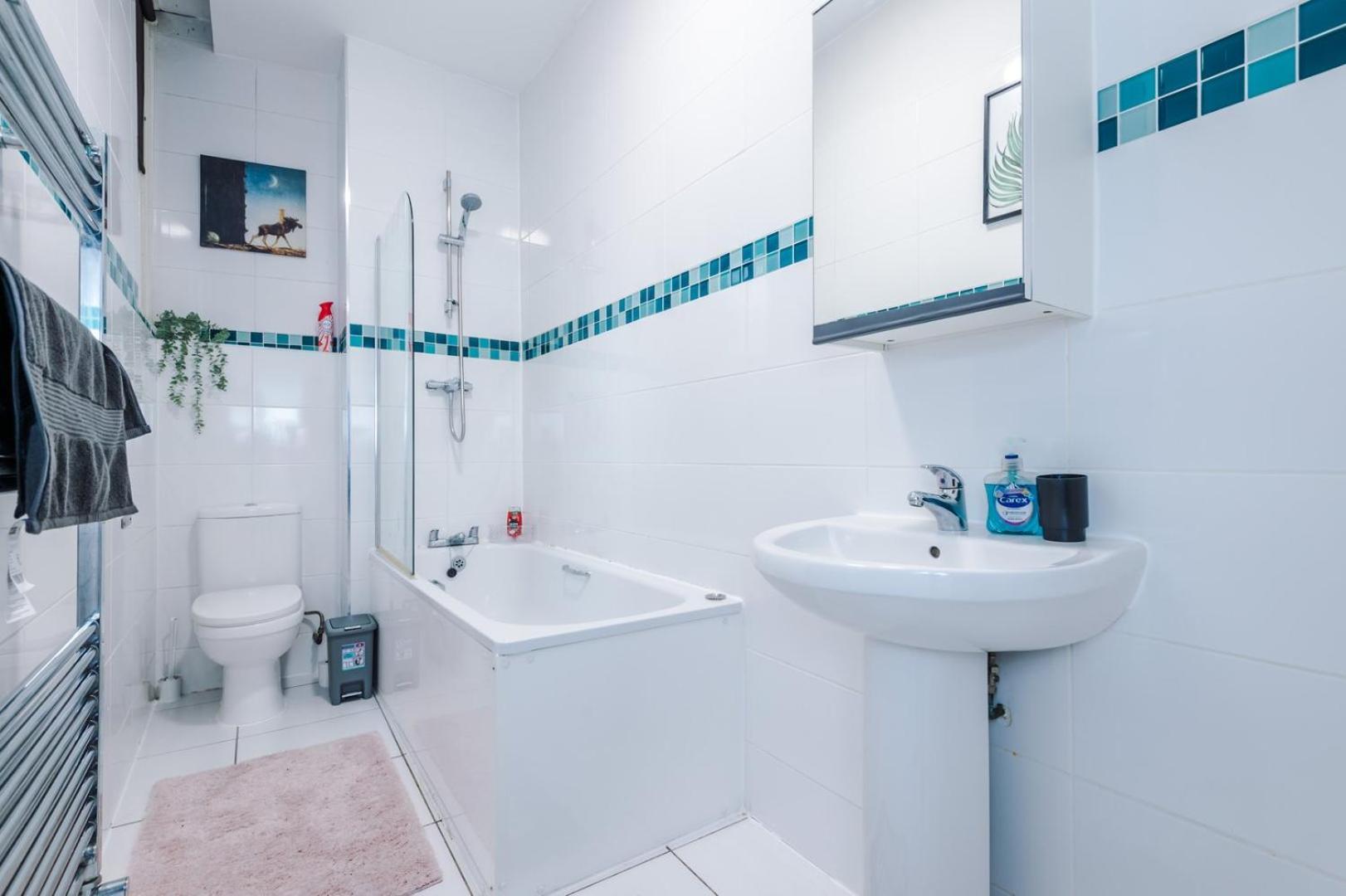Spacious Centre Retreat In Leeds Centre