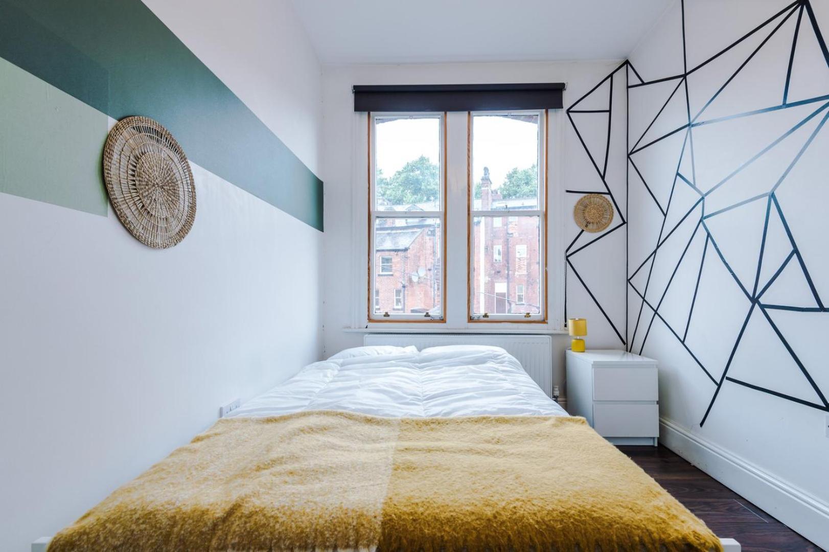 Apartment Spacious Centre Retreat In Leeds Centre
