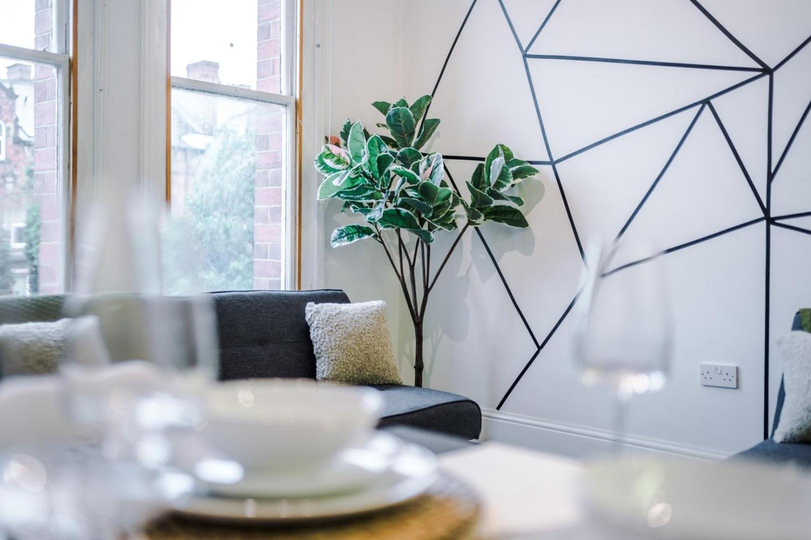 Spacious Centre Retreat In Leeds Centre Apartment
