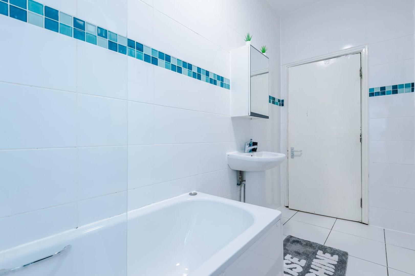 Apartment Spacious Centre Retreat In Leeds Centre *
