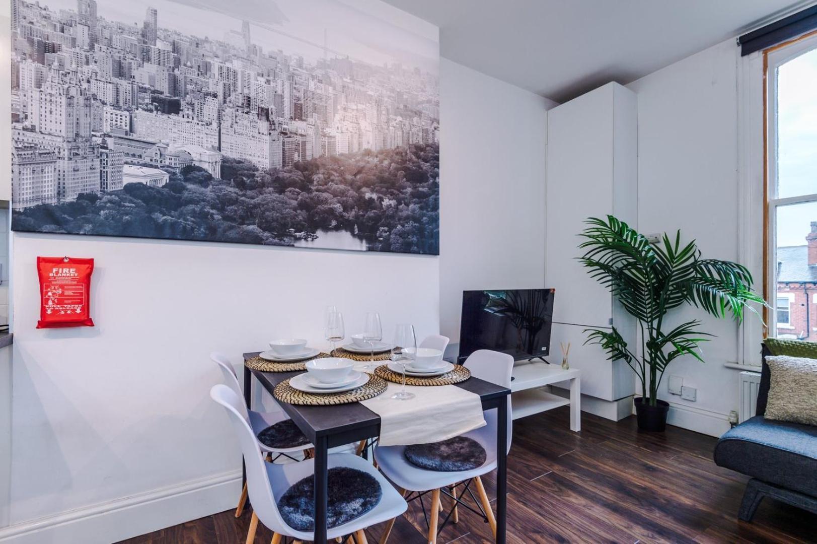 Apartment Spacious Centre Retreat In Leeds Centre