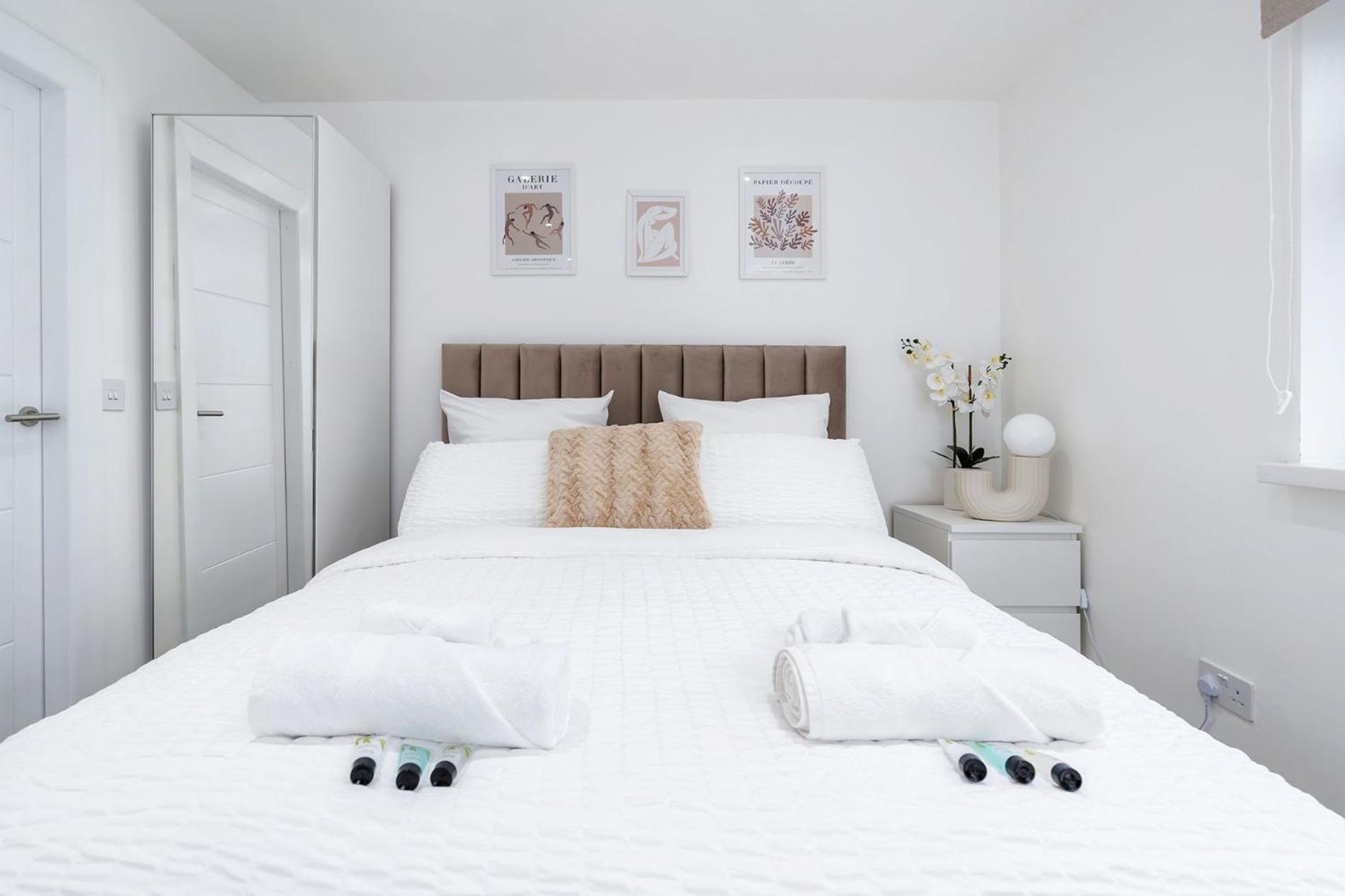 Modern 1 Bed Studio Flat Leeds