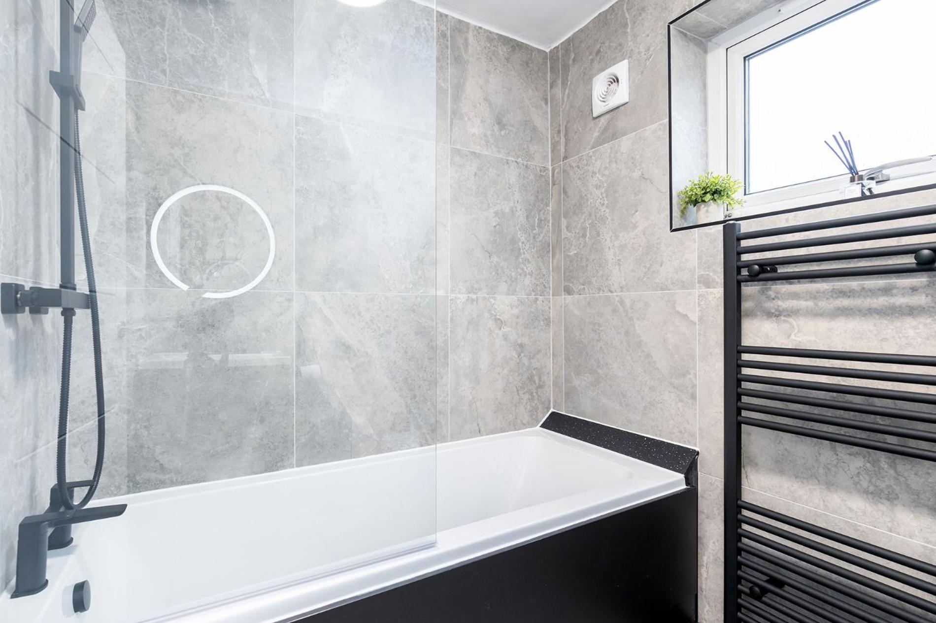 Modern 1 Bed Studio Flat Leeds