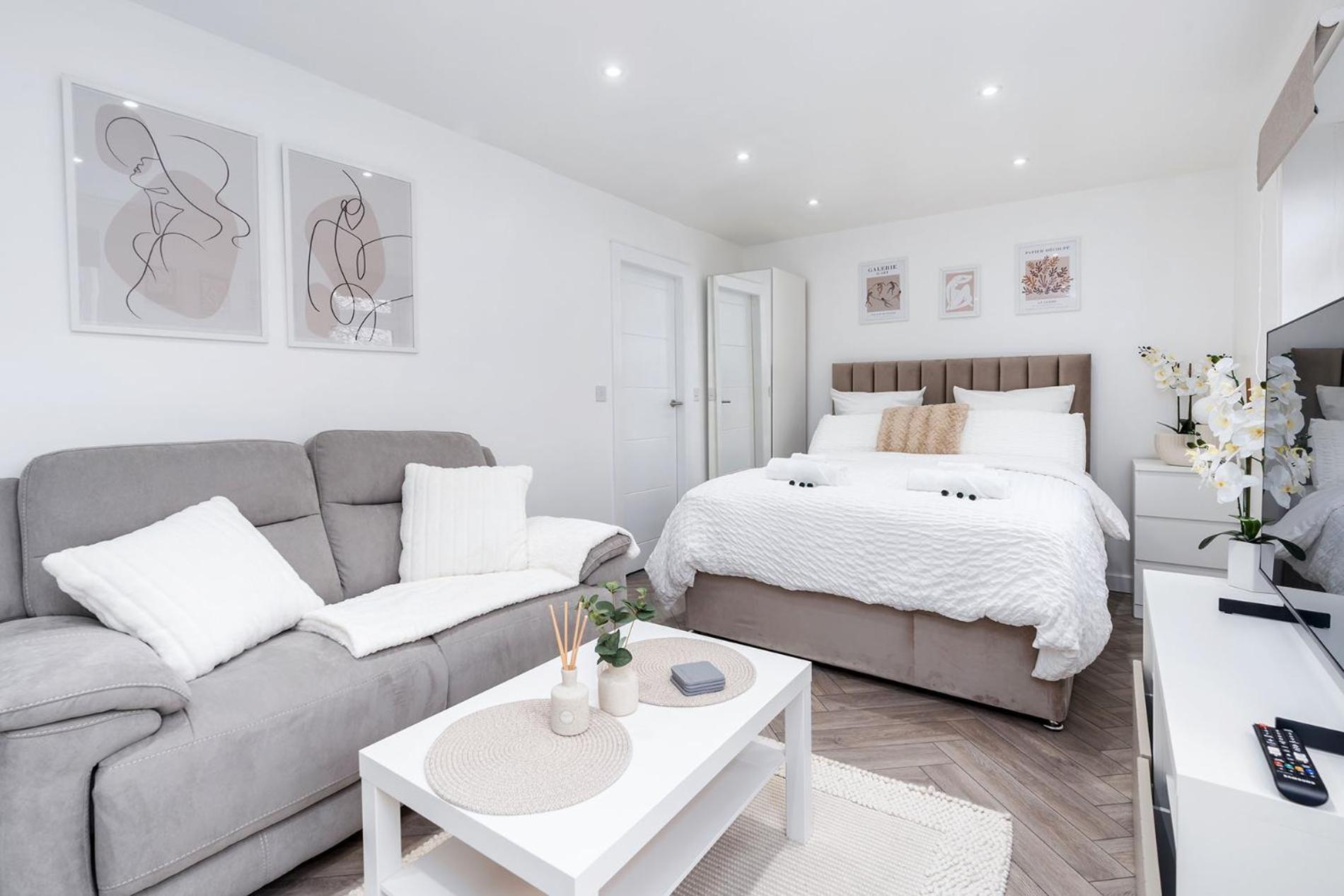 Modern 1 Bed Studio Flat Leeds