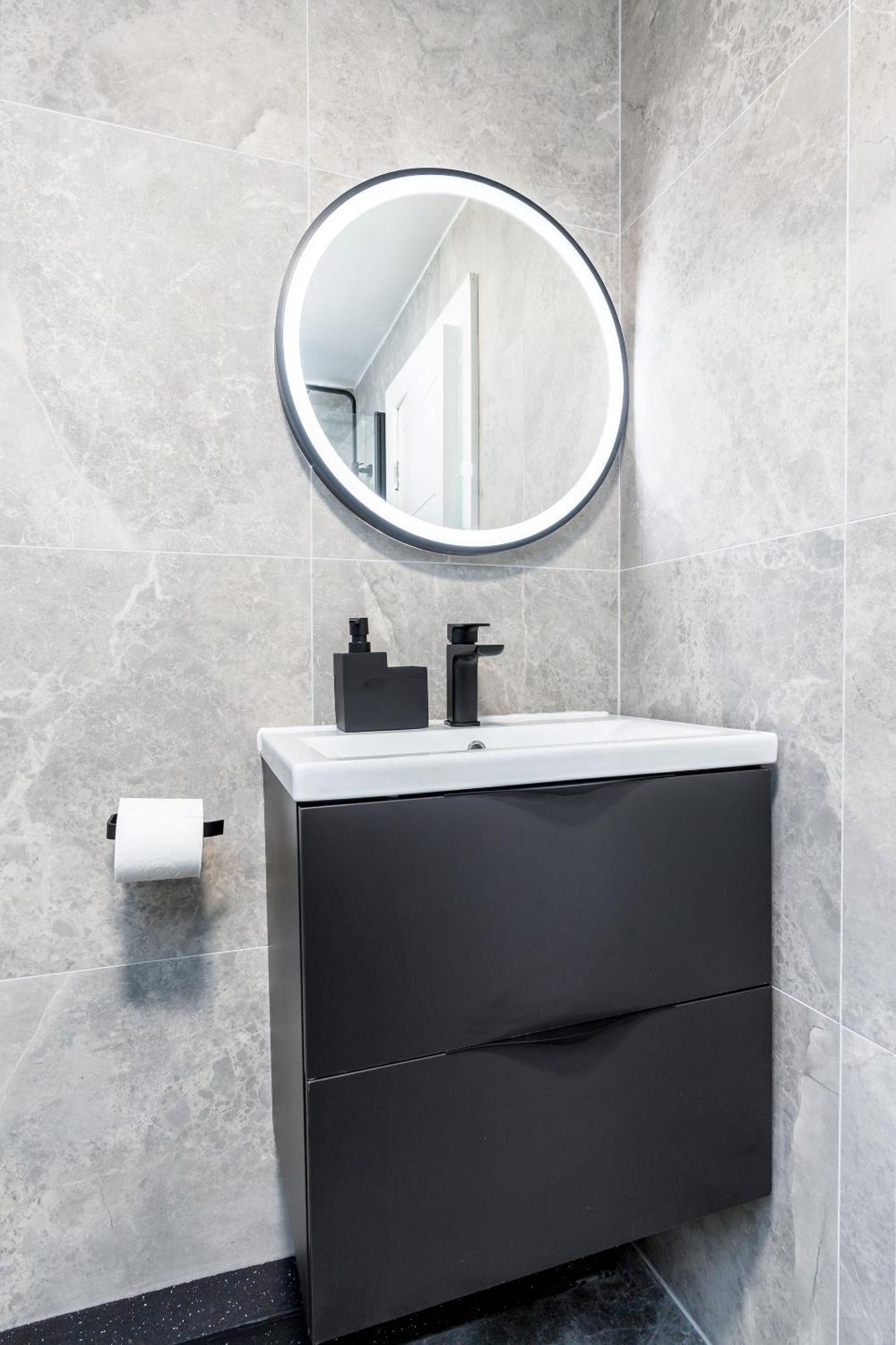 Modern 1 Bed Studio Flat Leeds Apartment