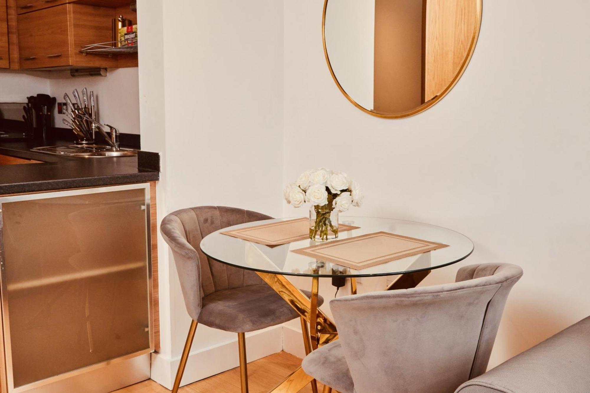 Deluxe Apt, River Canal View& Free Parking! Apartment Leeds (West Yorkshire)