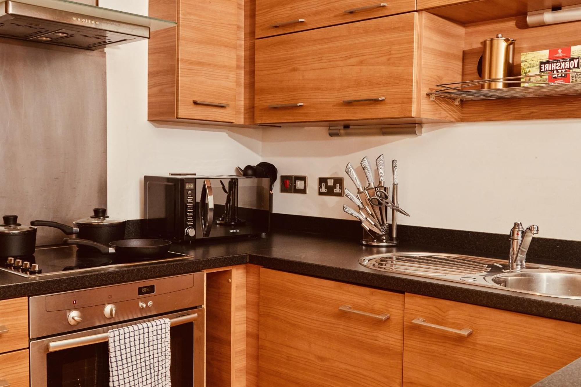 Deluxe Apt, River Canal View& Free Parking! Leeds (West Yorkshire)