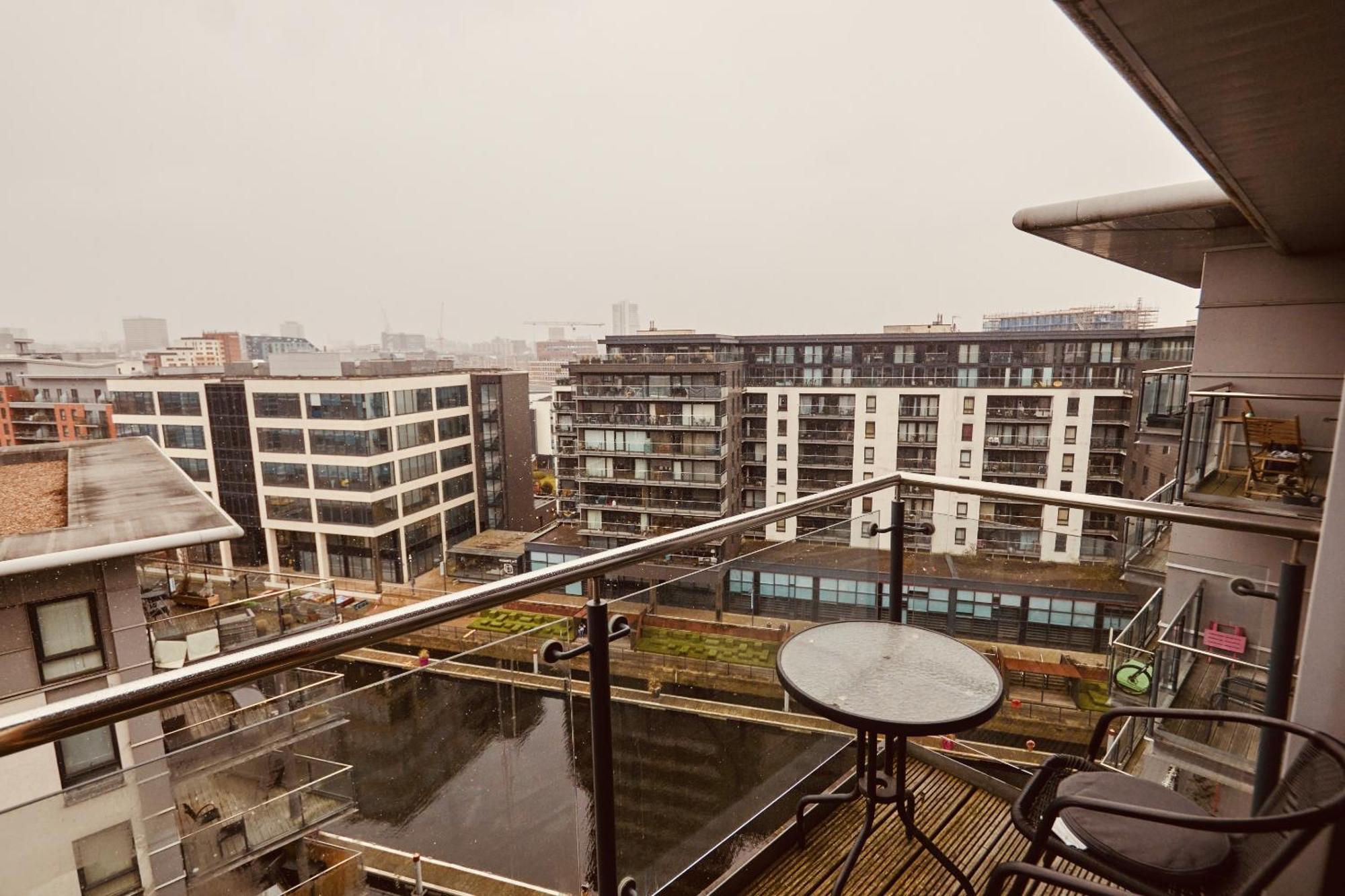 Deluxe Apt, River Canal View& Free Parking! Apartment Leeds (West Yorkshire)