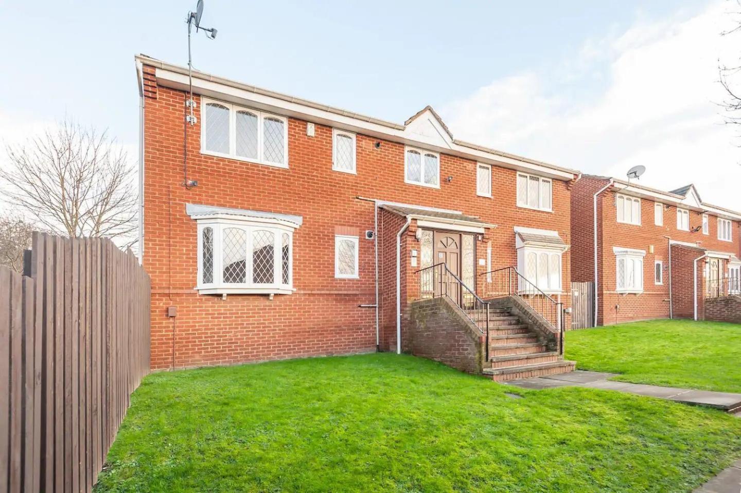 Apartment Pass The Keys Cosy Haven Next To White Rose Shopping Centre