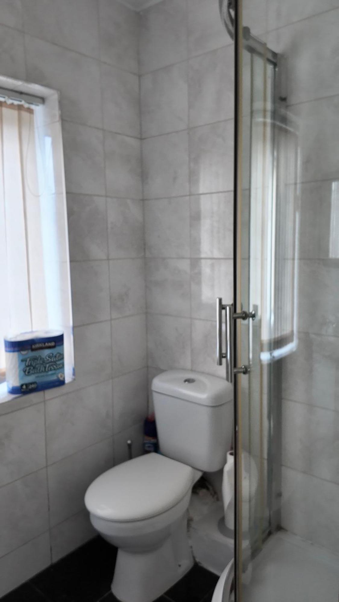*modern 1 Bedroom Next To Centre* *