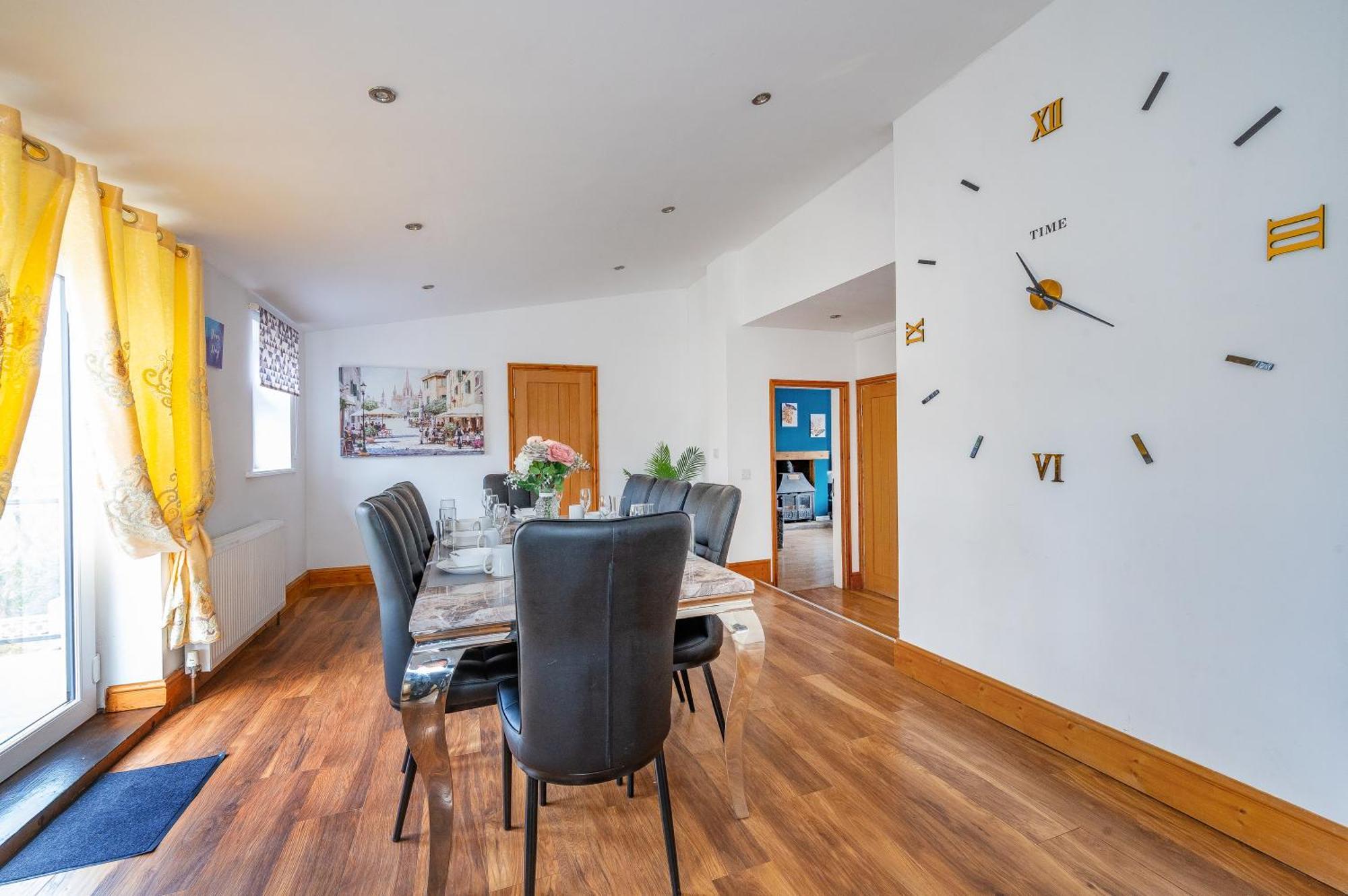 *rd98bl* For Your Relaxed & Cosy + Free Parking + Free Fast Wifi * * Leeds (West Yorkshire)