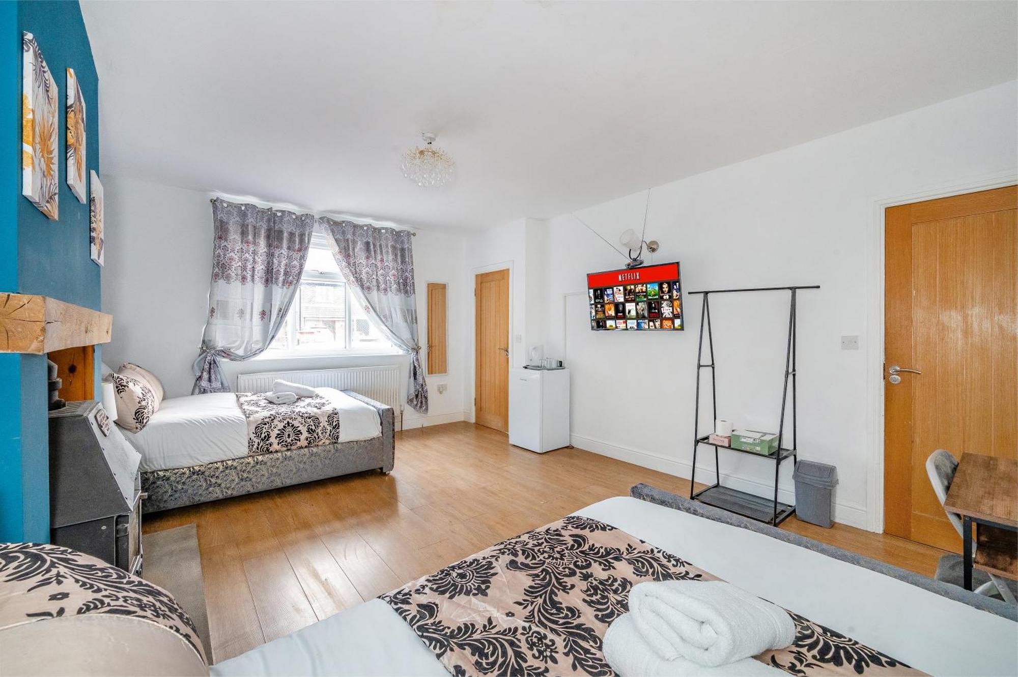 *rd98bl* For Your Relaxed & Cosy + Free Parking + Free Fast Wifi * * Leeds (West Yorkshire)