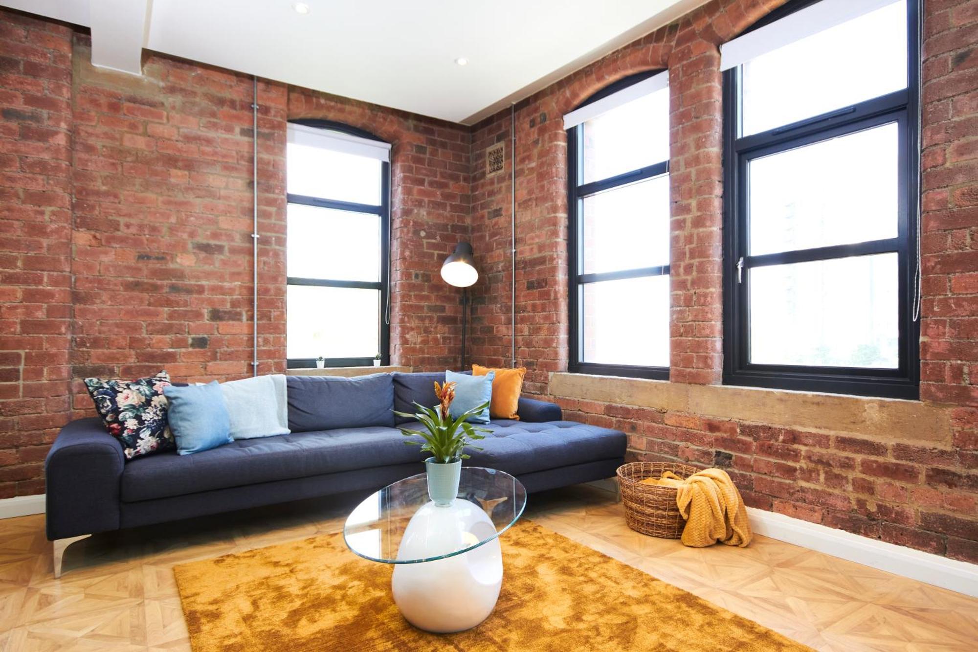 Sleek New York Style In Leeds * Leeds (West Yorkshire)