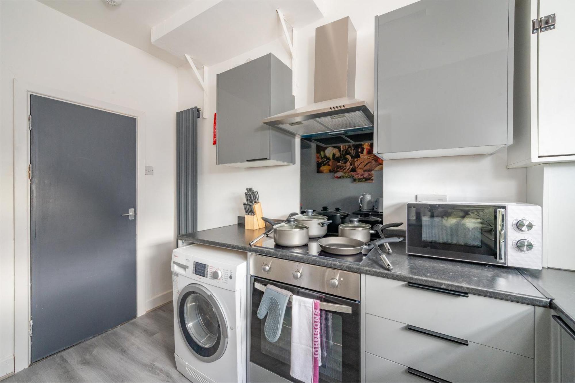 *rc246*for Your Relaxed & Cosy + Free Parking * Leeds (West Yorkshire)