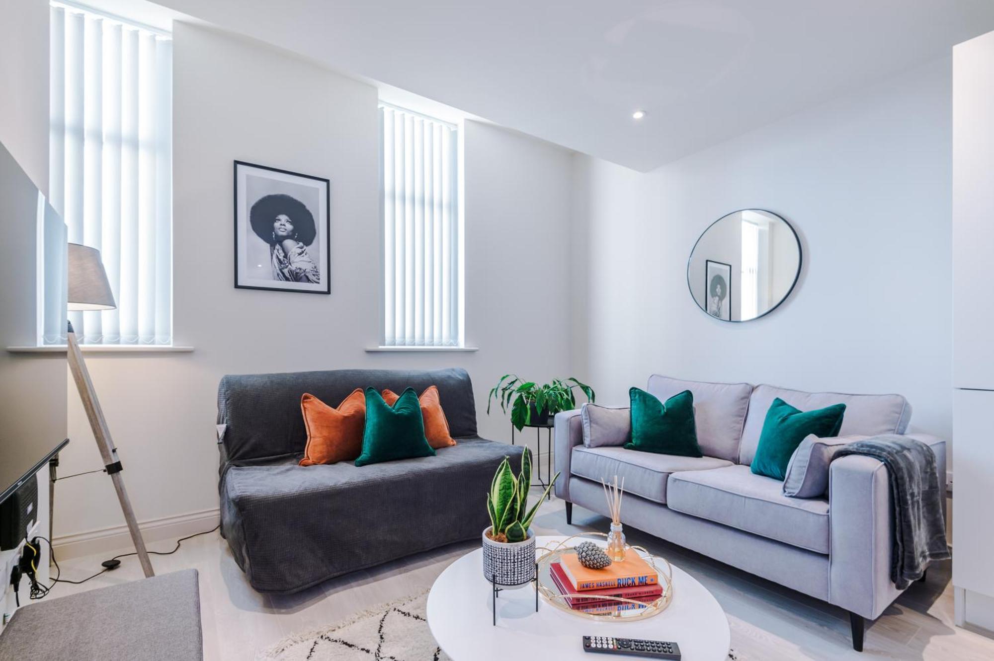 Beautifully Furnished Leeds Sleeps 5