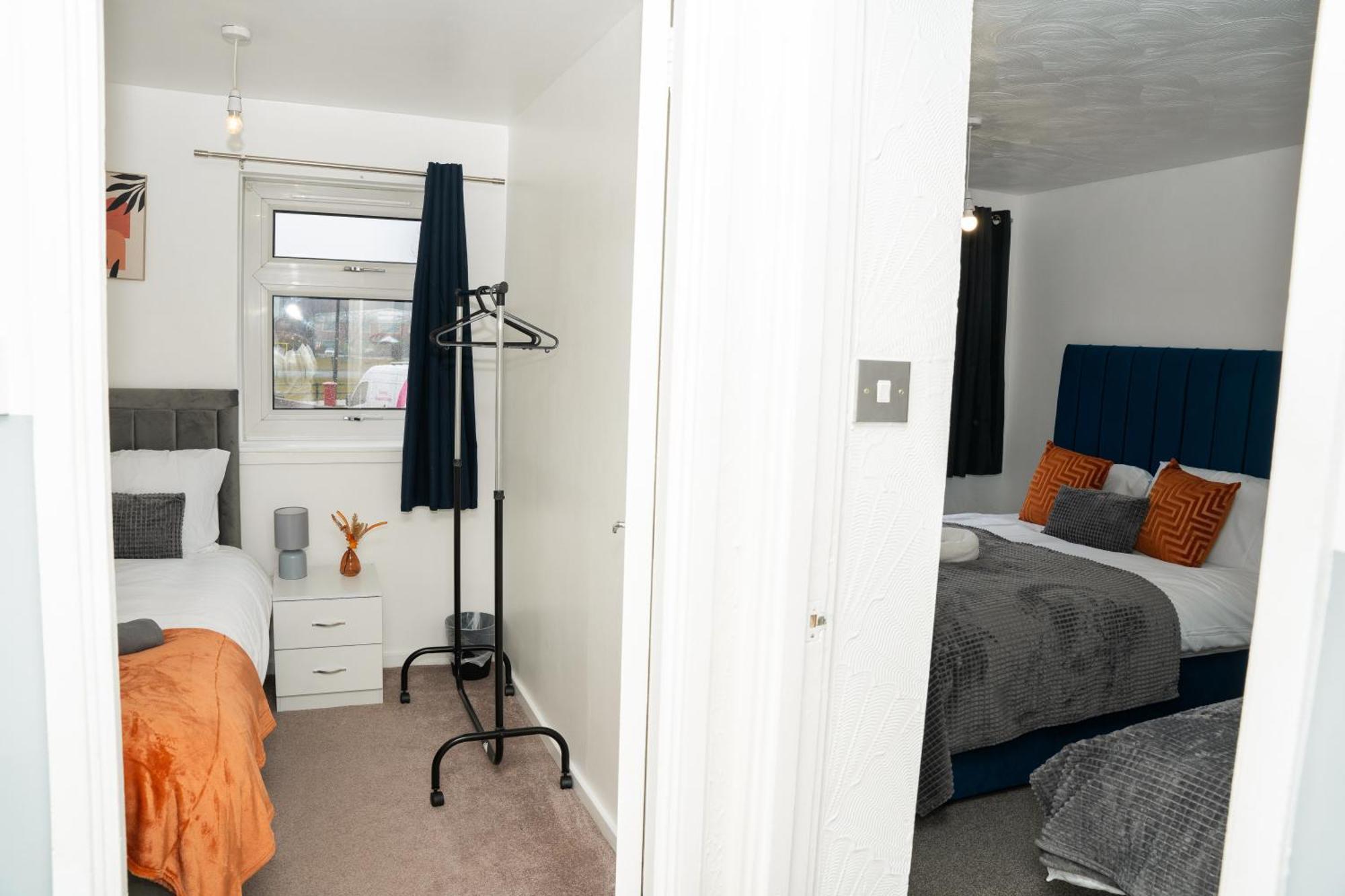 Stylish 3 Bed House With Free Parking Leeds (West Yorkshire)