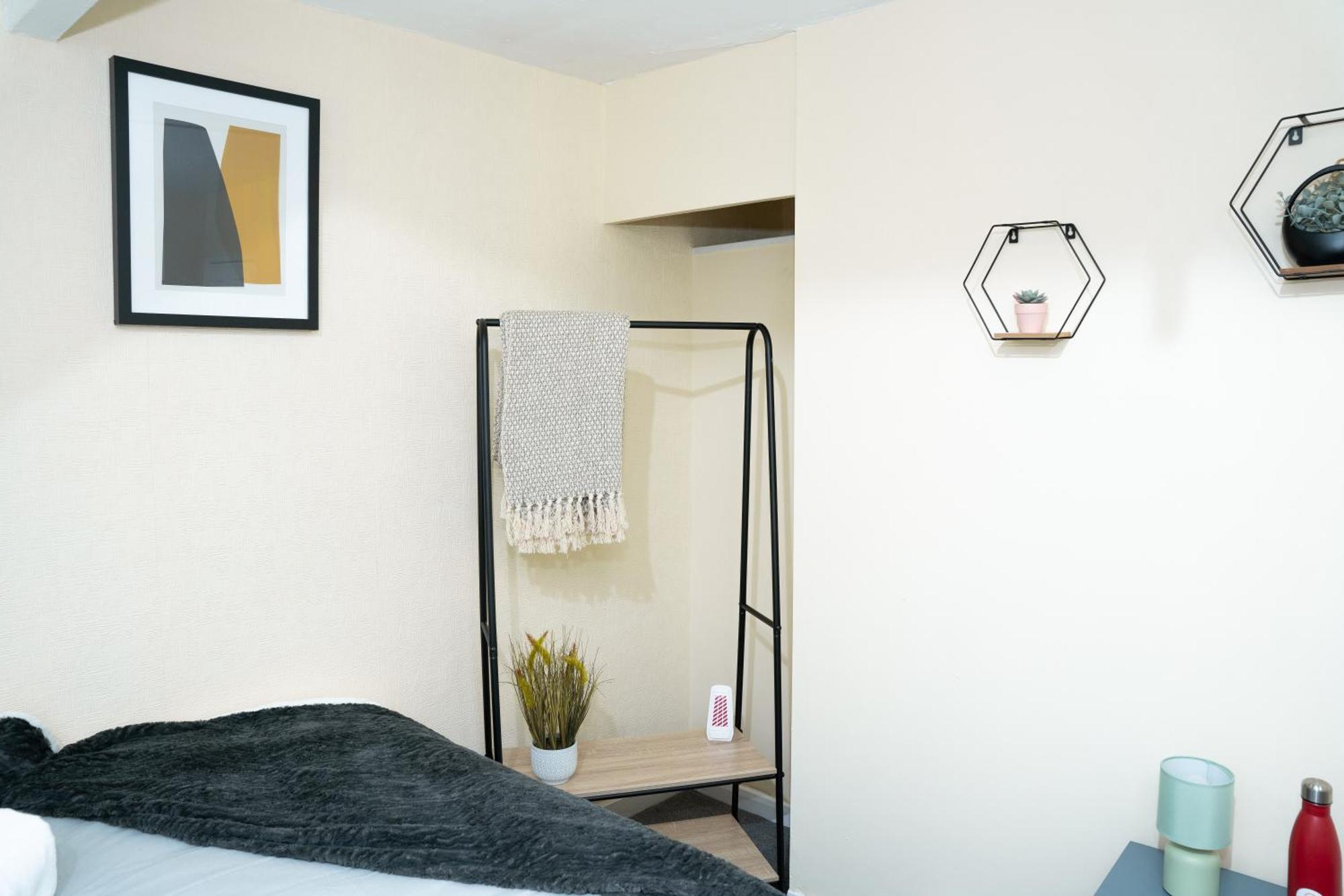 Apartment Modern Retreat Location Close To The