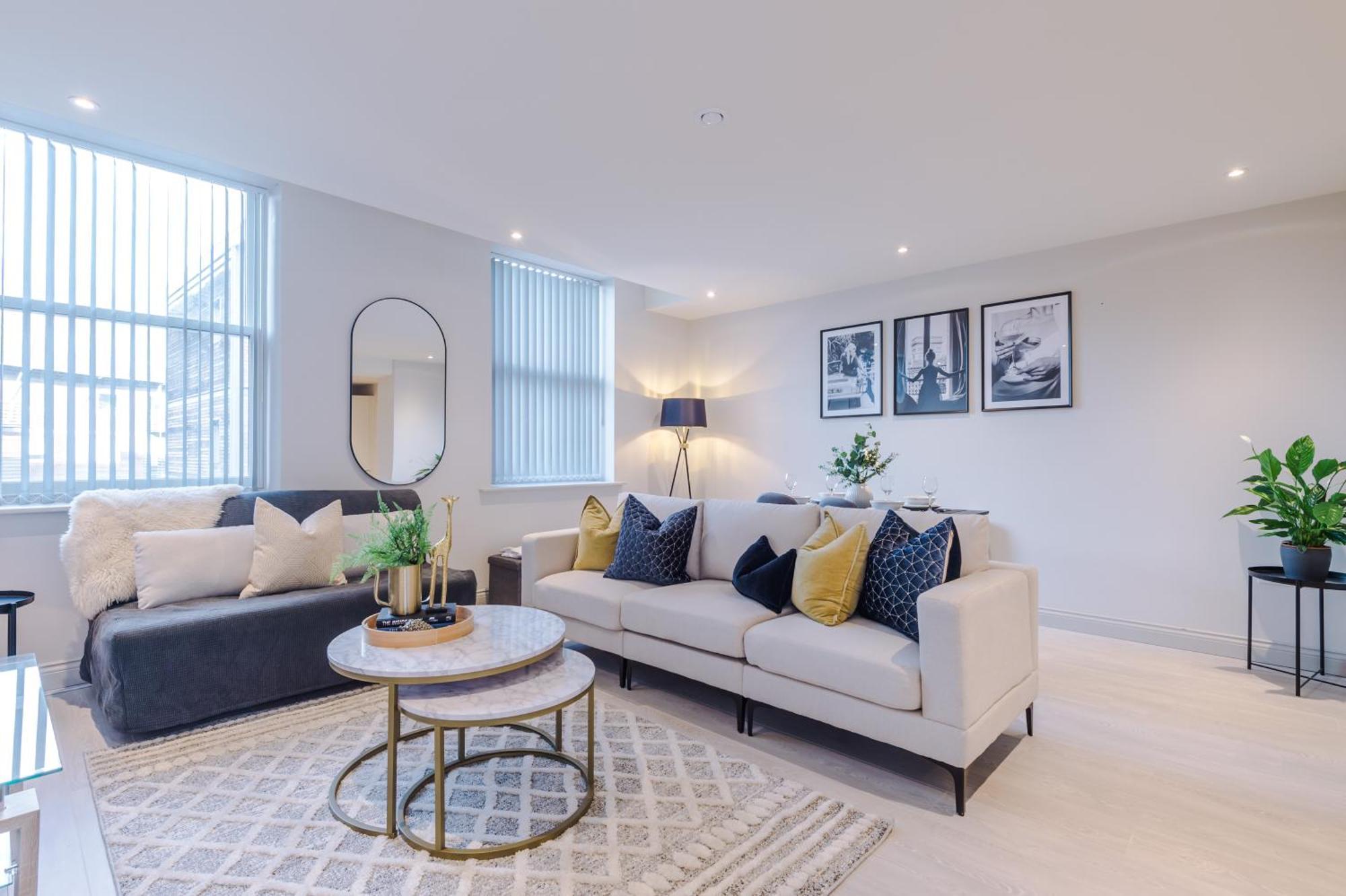 Designer In Leeds Sleeps 5