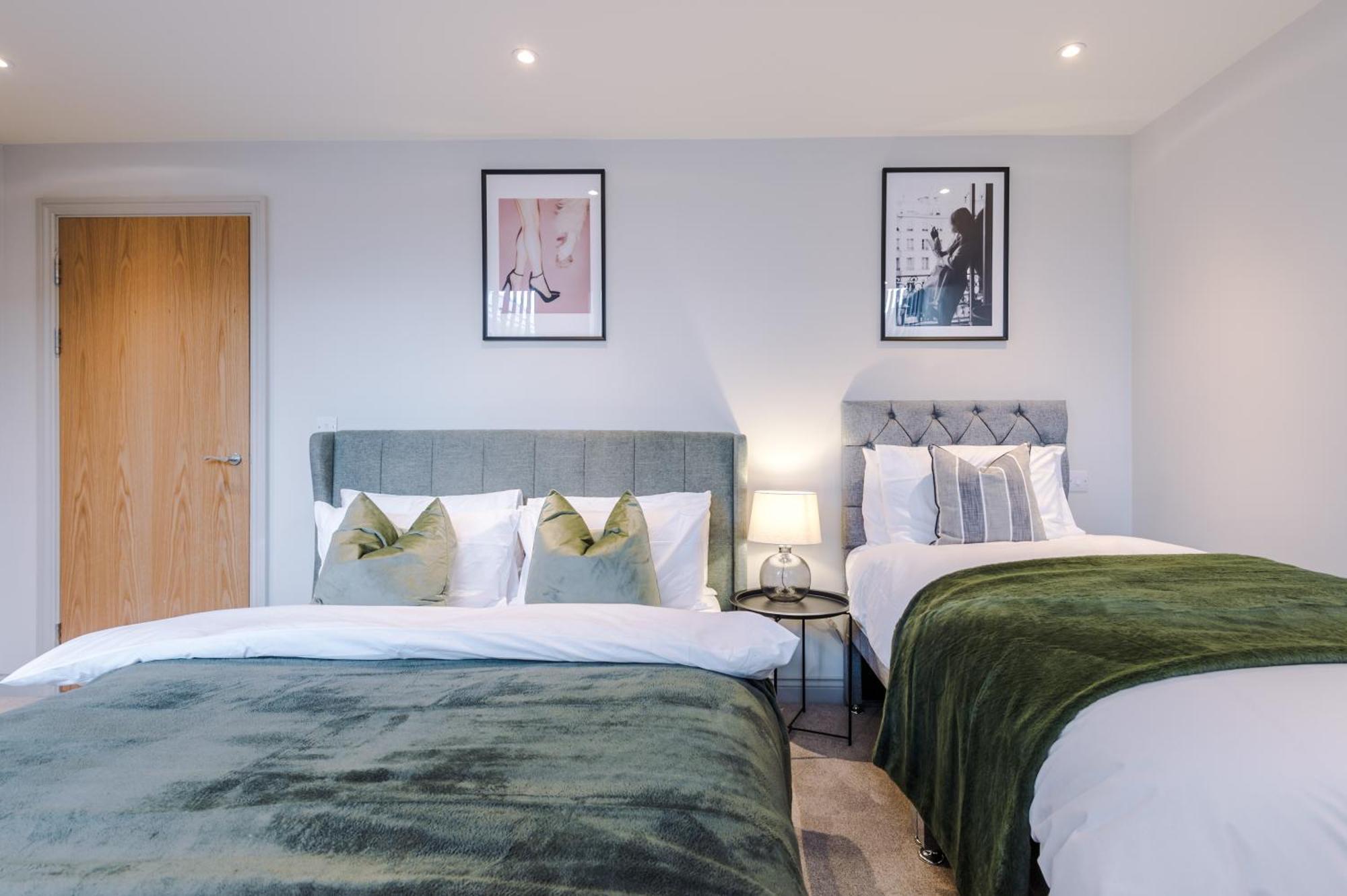 Apartment Designer In Leeds Sleeps 5