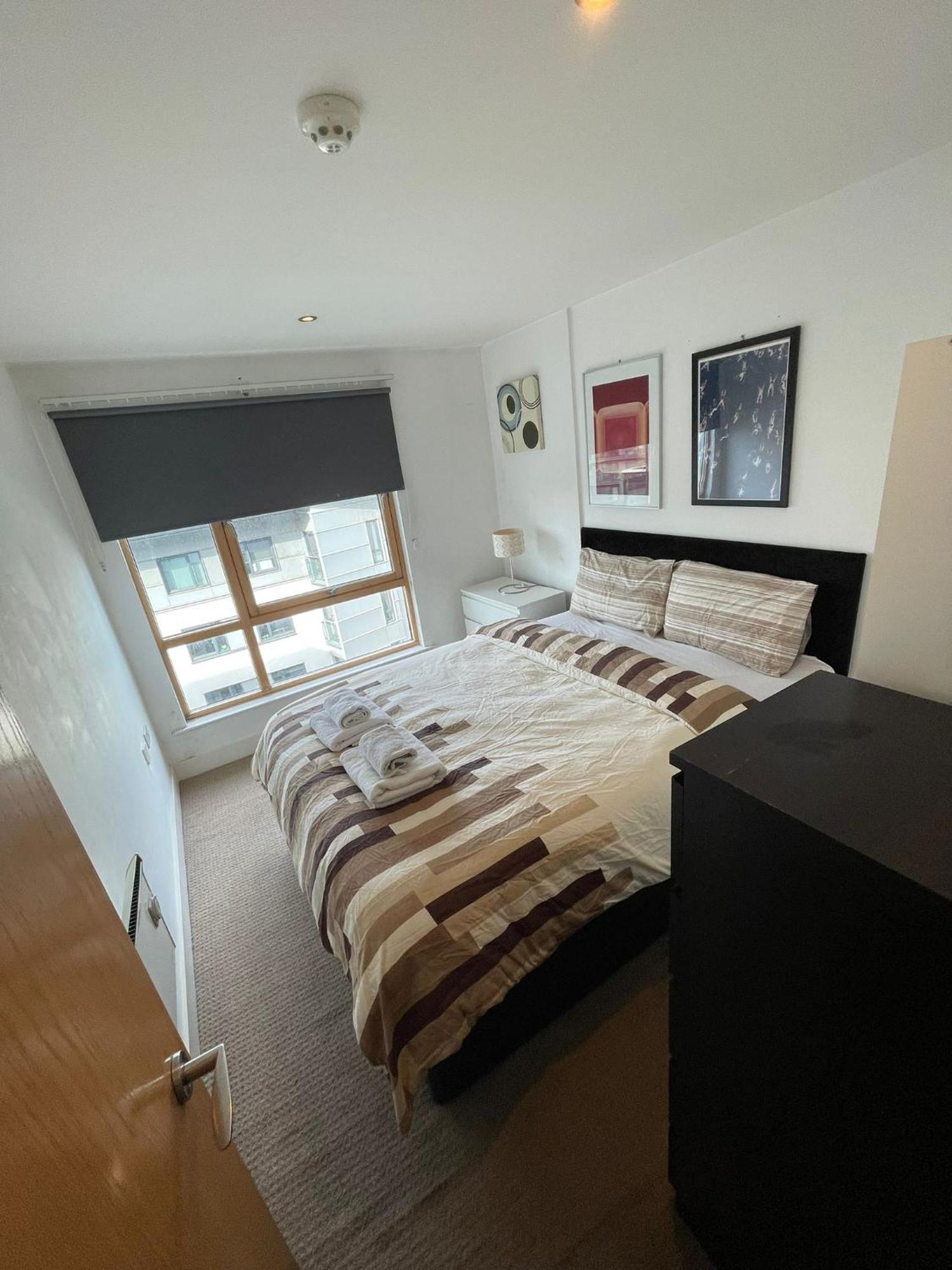 Rooshaus Leeds Docks Apartment *