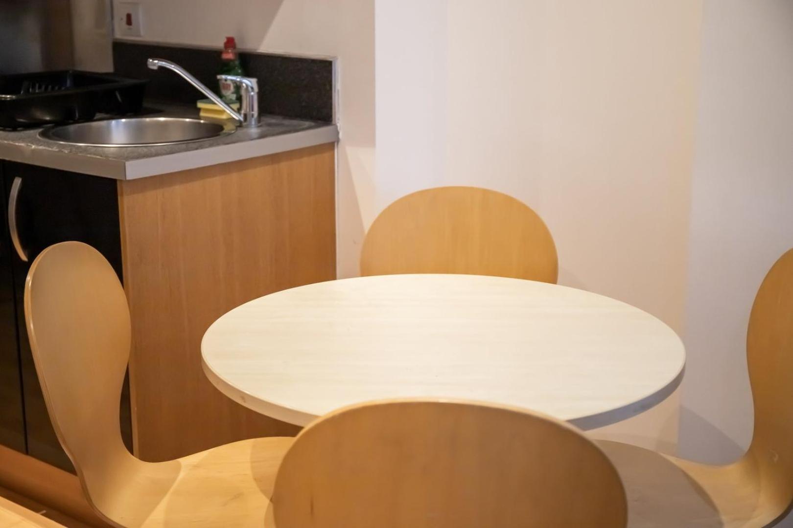 Guestready - Centre Apartment, Sleep 4 * Leeds (West Yorkshire)