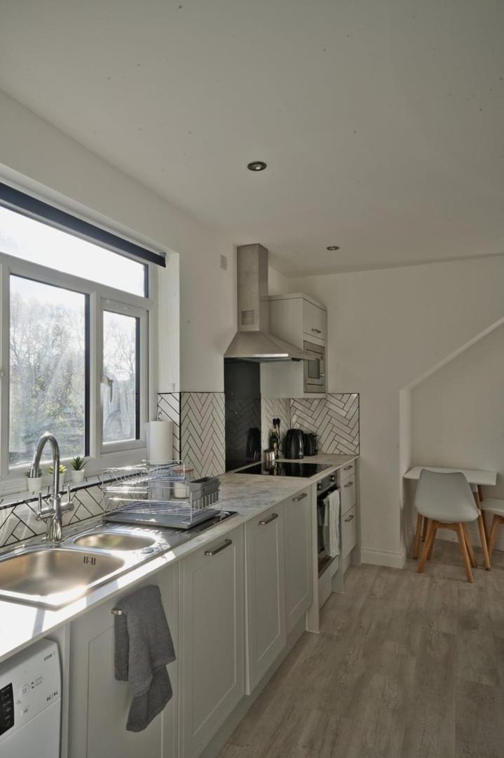Apartment Guestready - Comfortable Leeds *