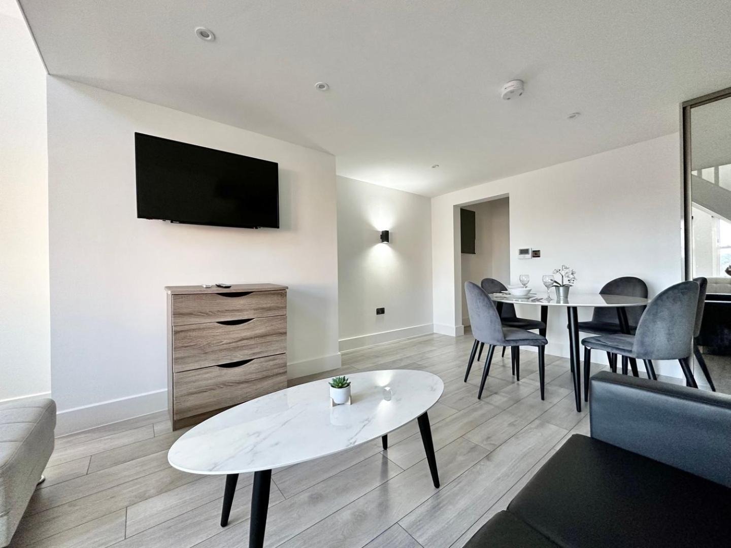 Luxury Duplex Centre * Leeds (West Yorkshire)