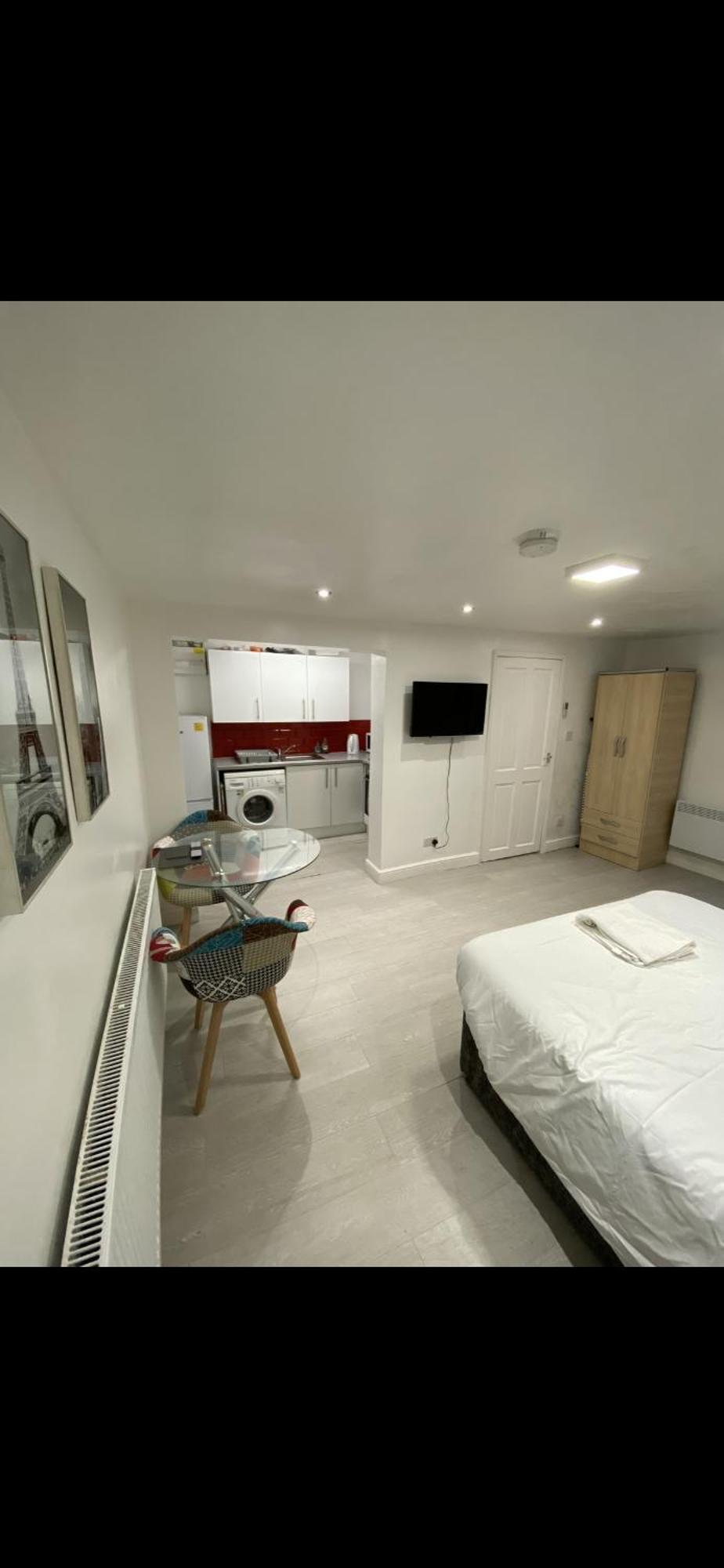 St Apartment *