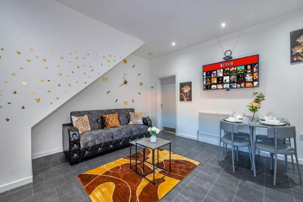 *372kr* For Your Relaxed & Cosy + Free Parking + Free Fast Wifi * * Leeds (West Yorkshire)
