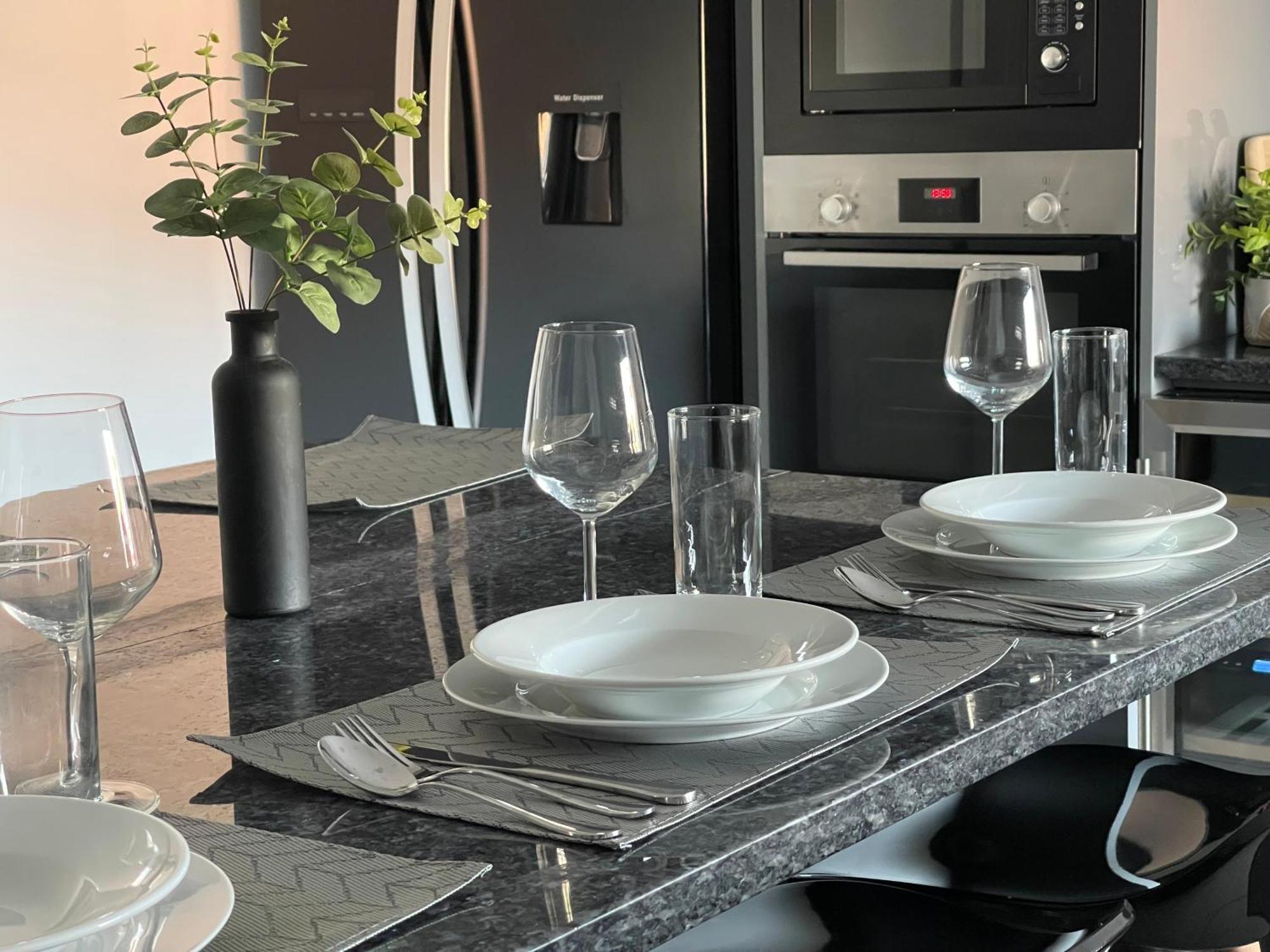 Holdsworth House Apartment *