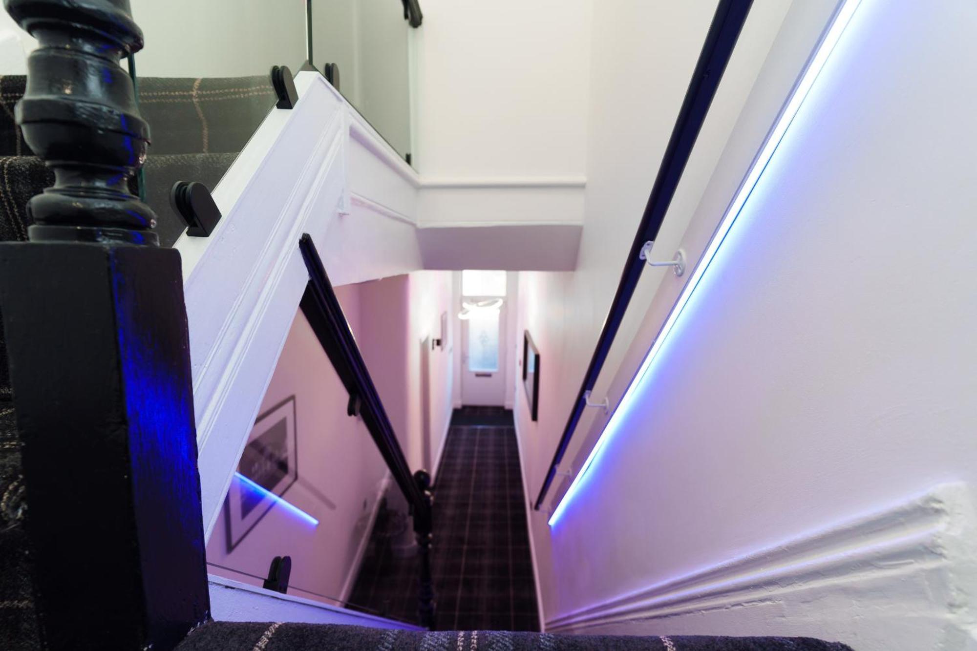 Hamilton Leeds (West Yorkshire)