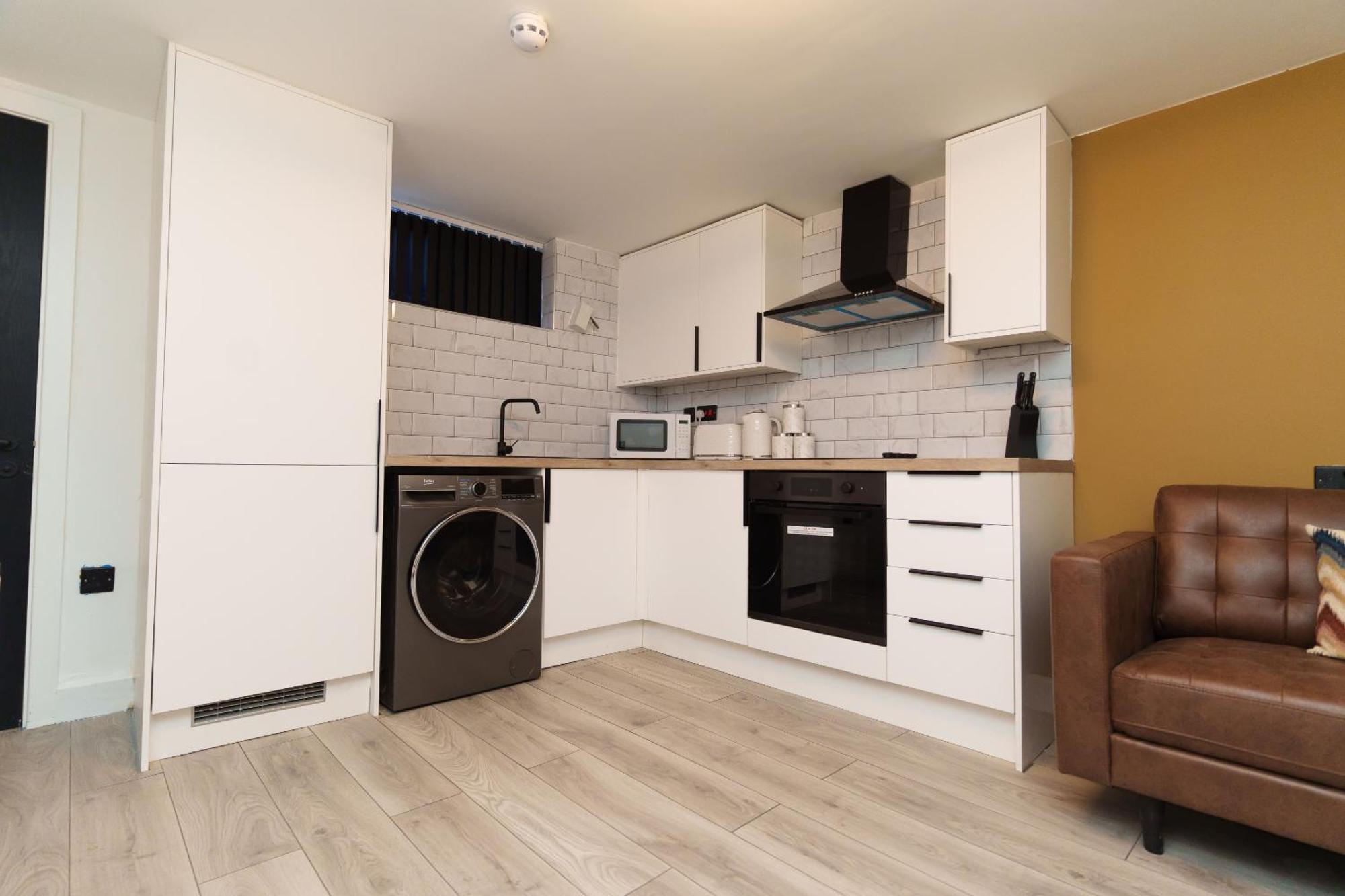 Hamilton Leeds (West Yorkshire)